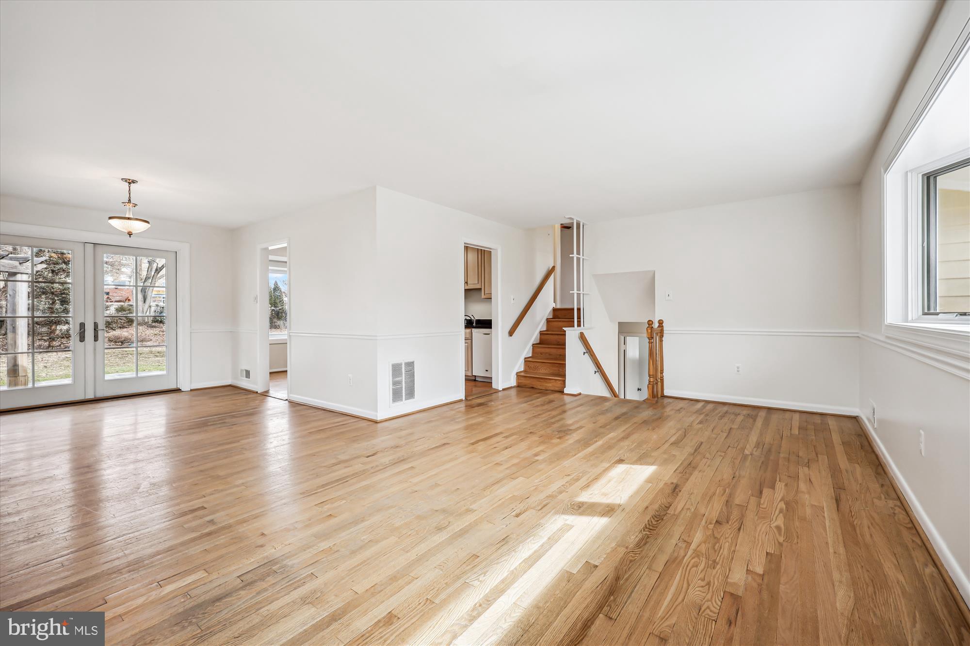 MONTROSE - Residential