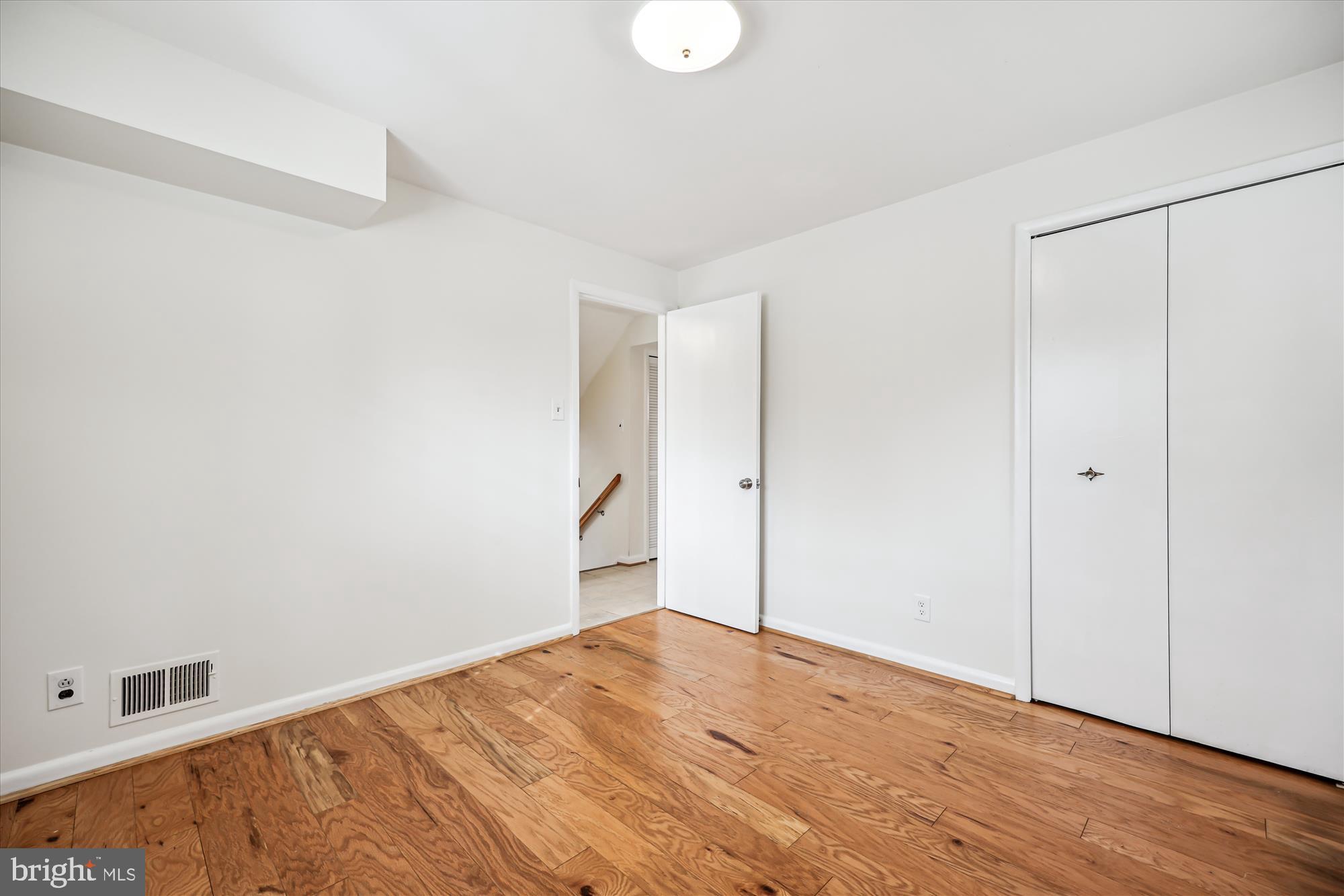 MONTROSE - Residential