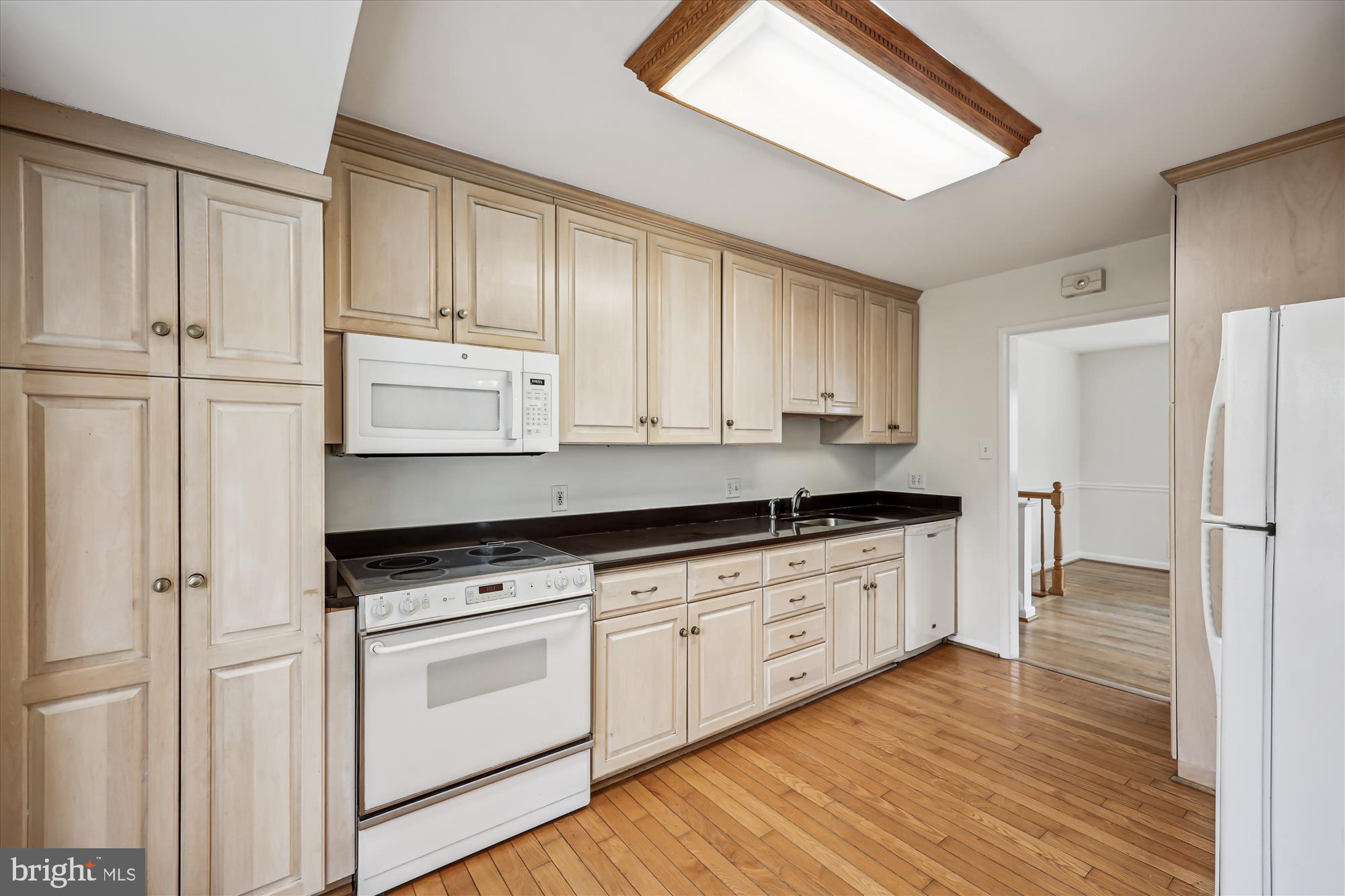 MONTROSE - Residential