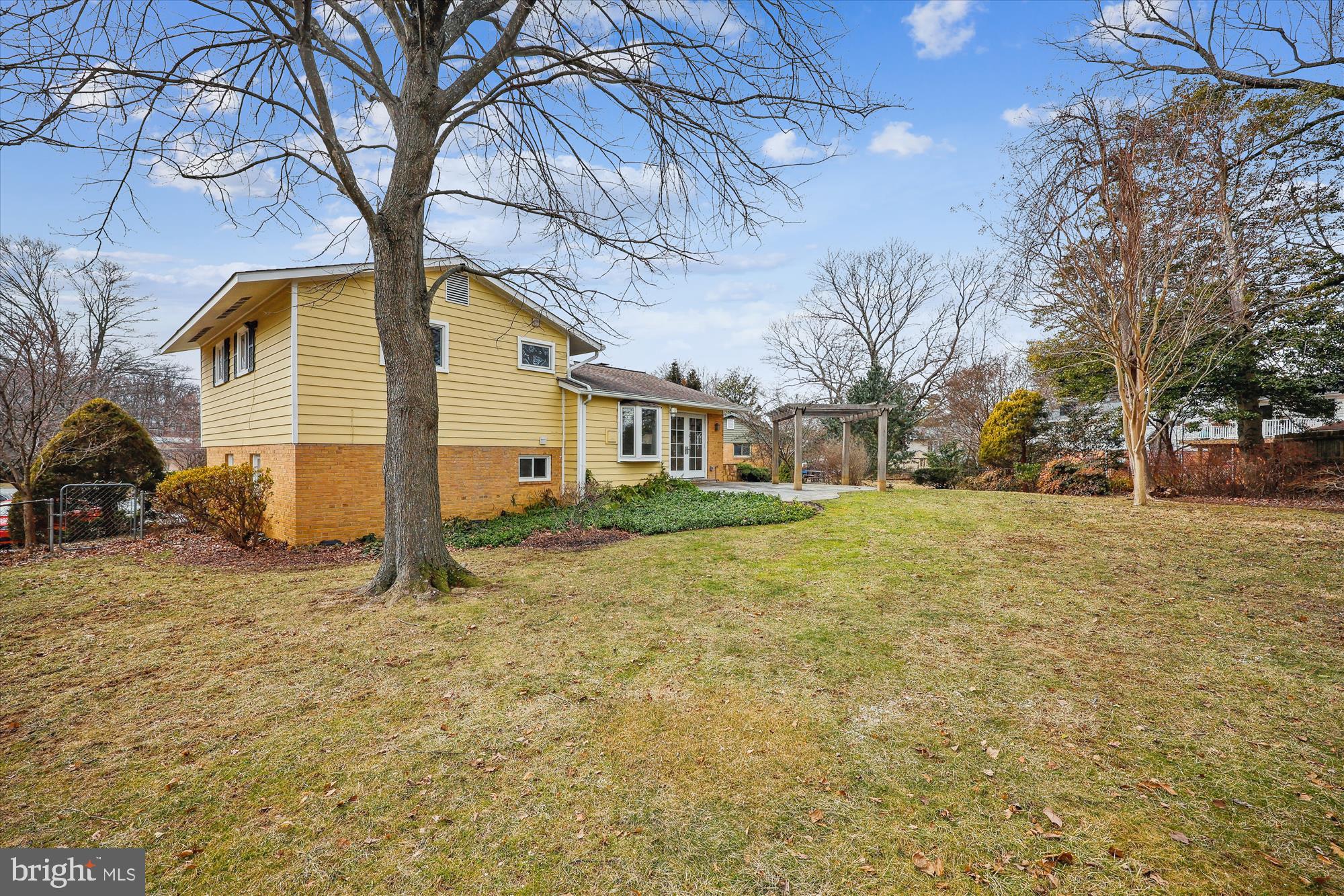 MONTROSE - Residential