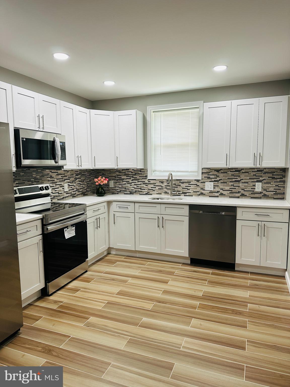 WEST OAK LANE - Residential