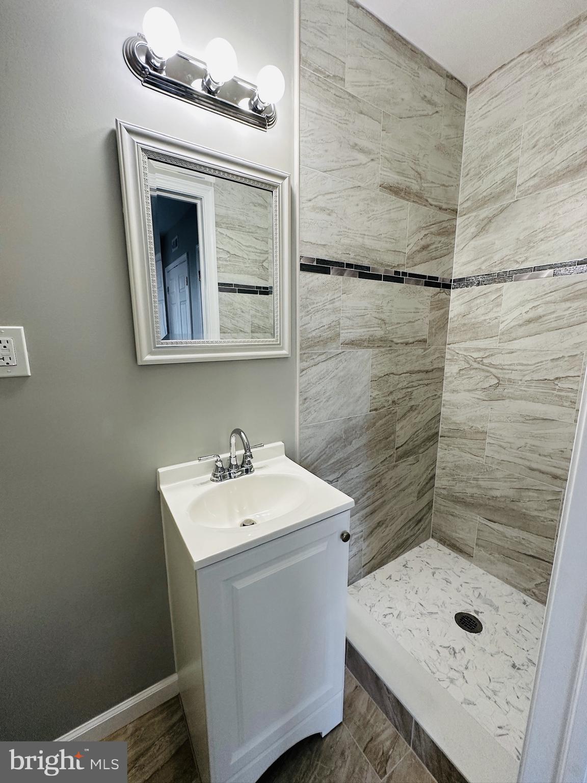 WEST OAK LANE - Residential