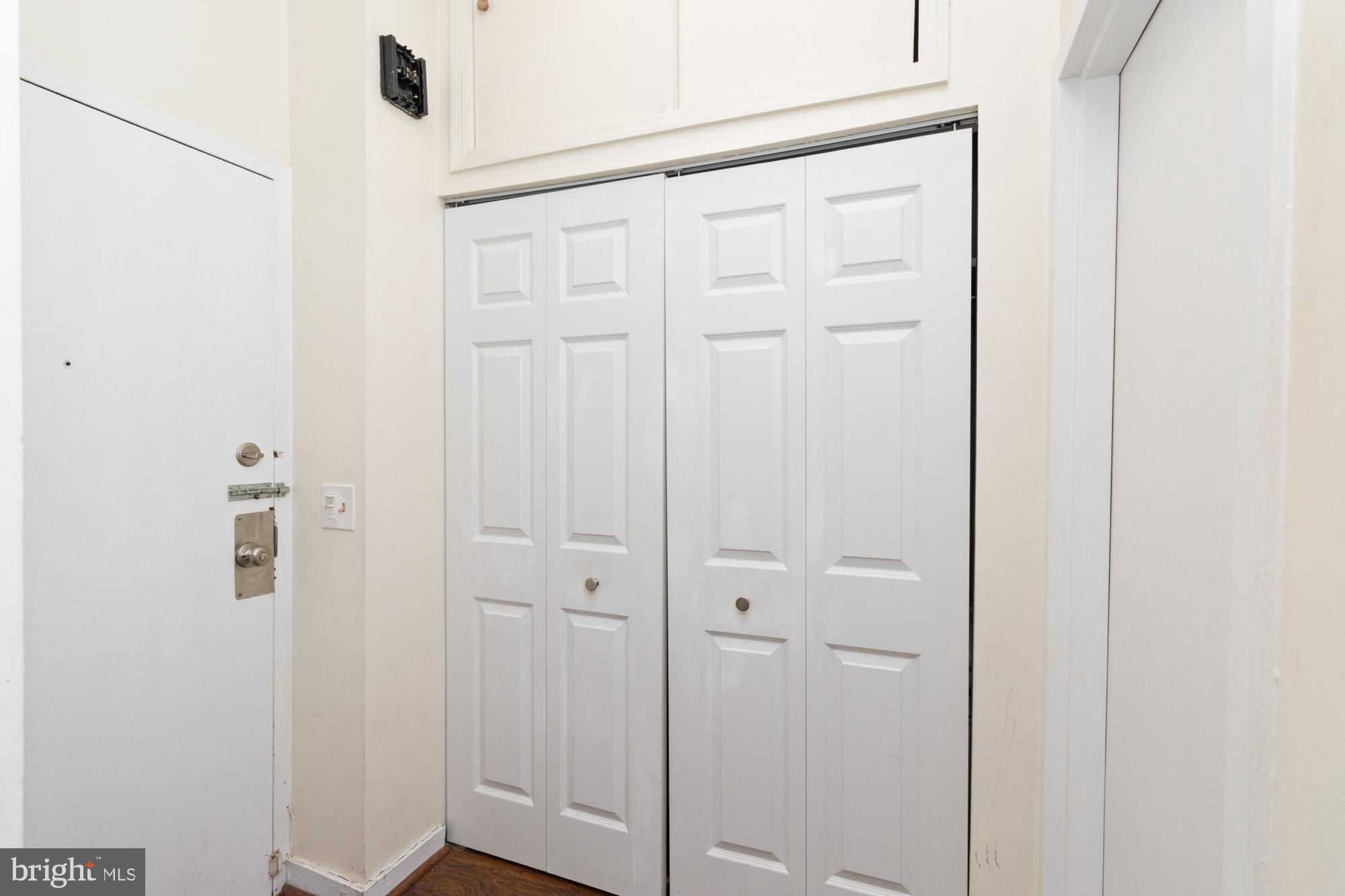 COLD SPRING NEWTOWN - Residential