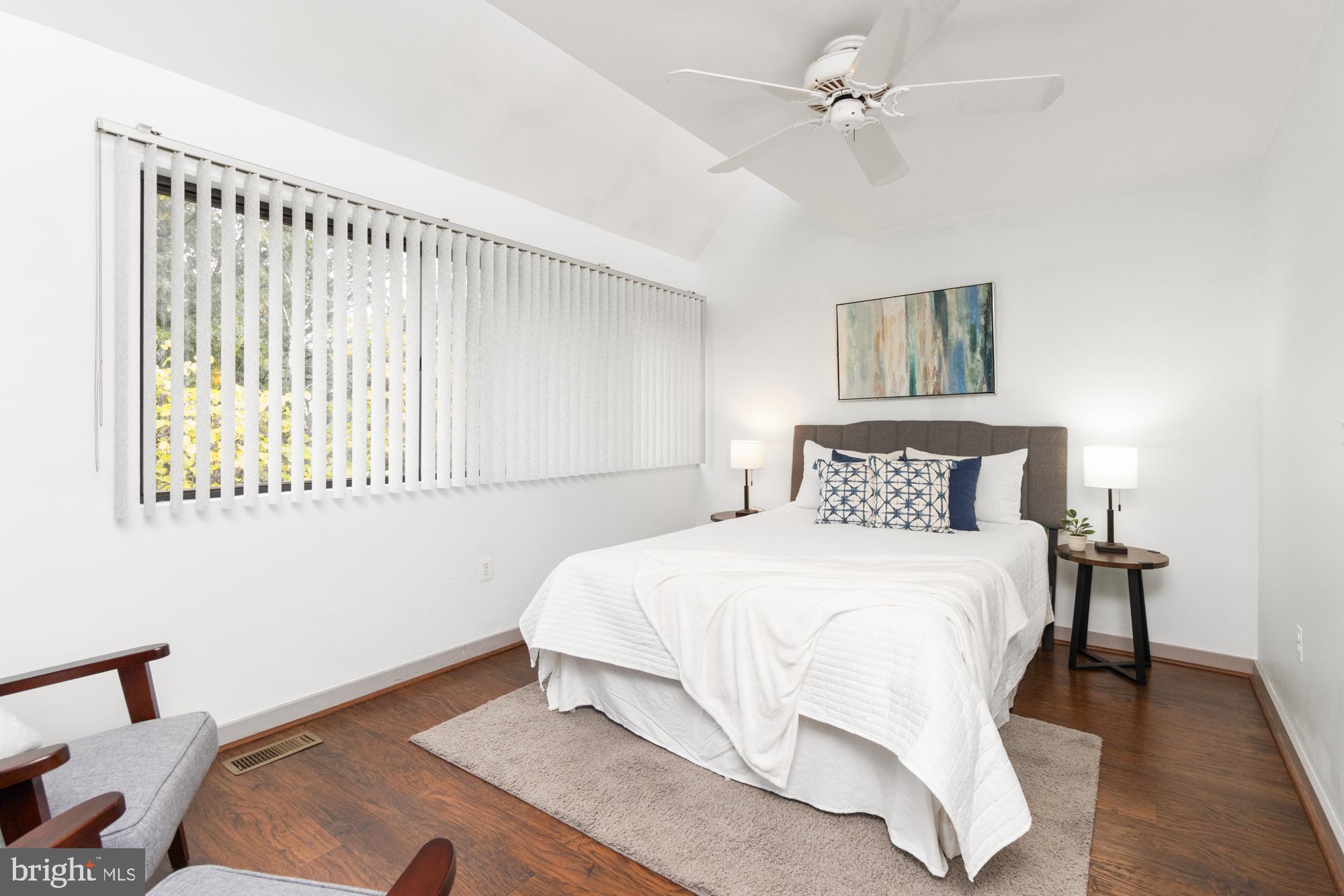 COLD SPRING NEWTOWN - Residential