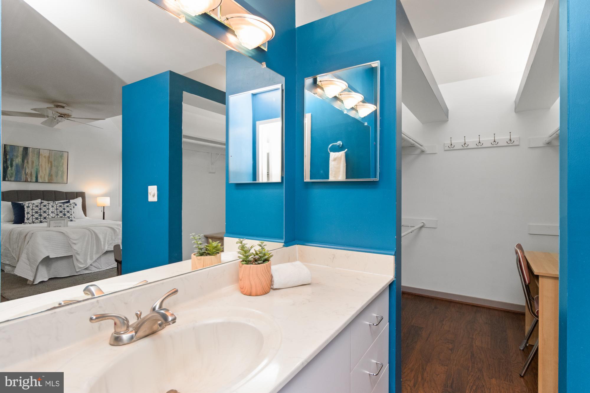 COLD SPRING NEWTOWN - Residential