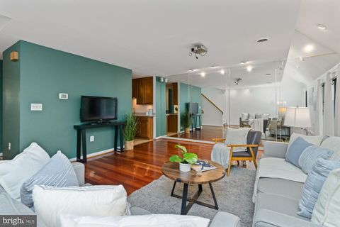 2214 CLOVE TERRACE BALTIMORE MD 21209