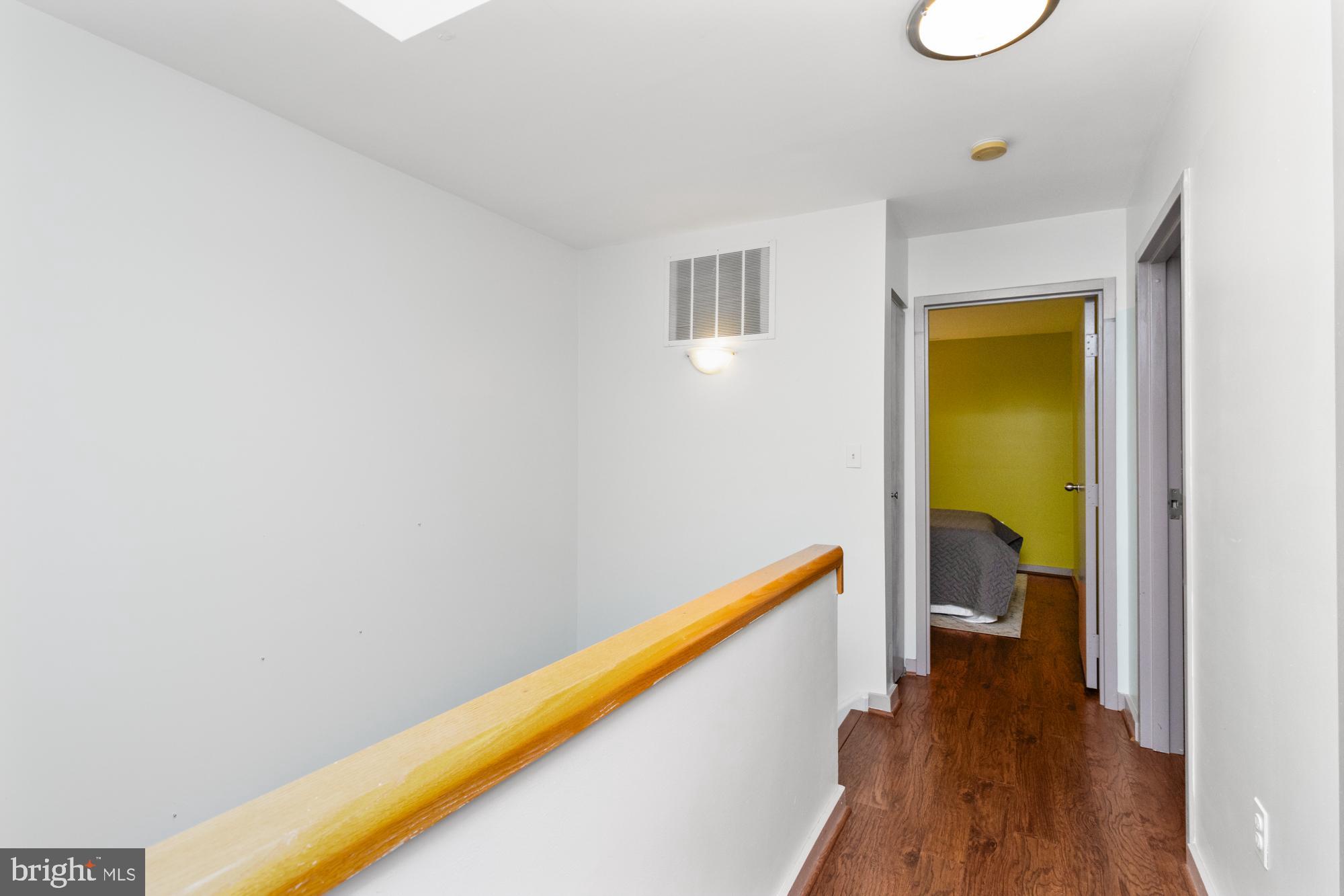 COLD SPRING NEWTOWN - Residential