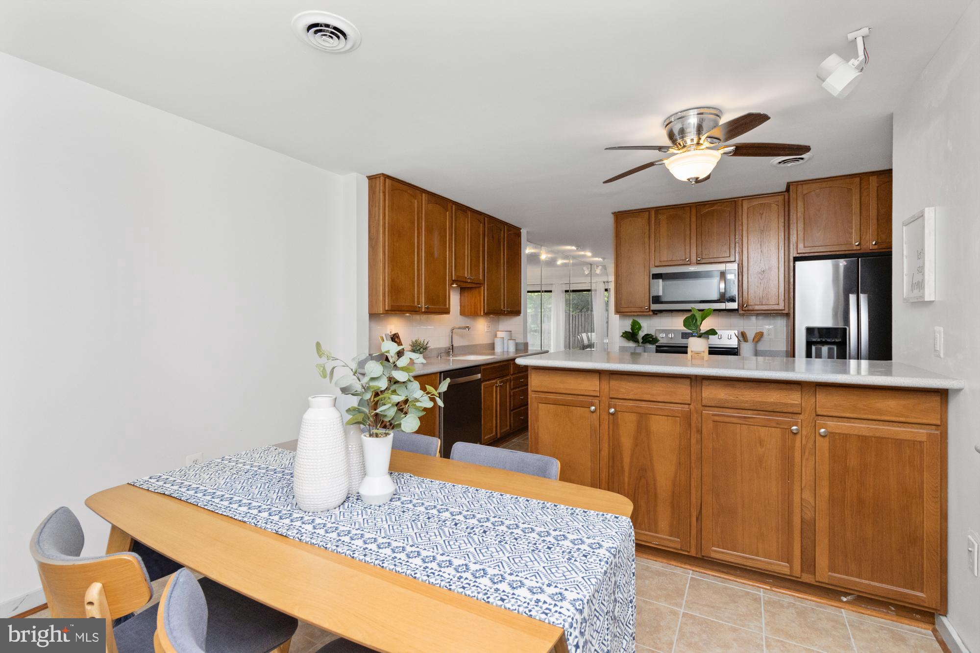 COLD SPRING NEWTOWN - Residential