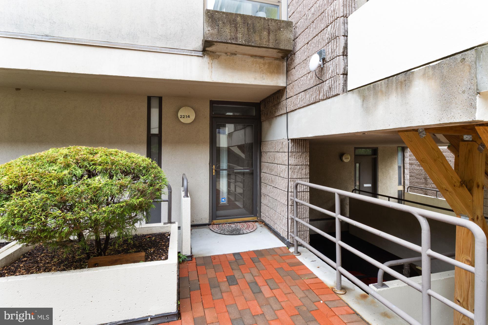 COLD SPRING NEWTOWN - Residential