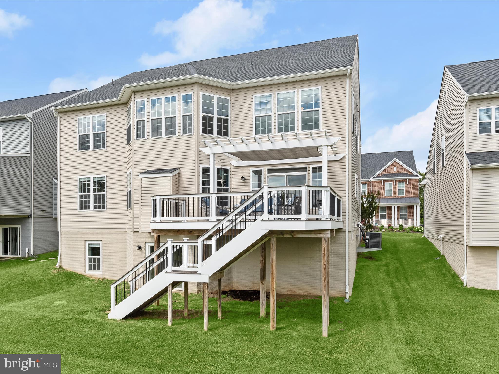 ENCLAVE AT RIVER HILL - Residential