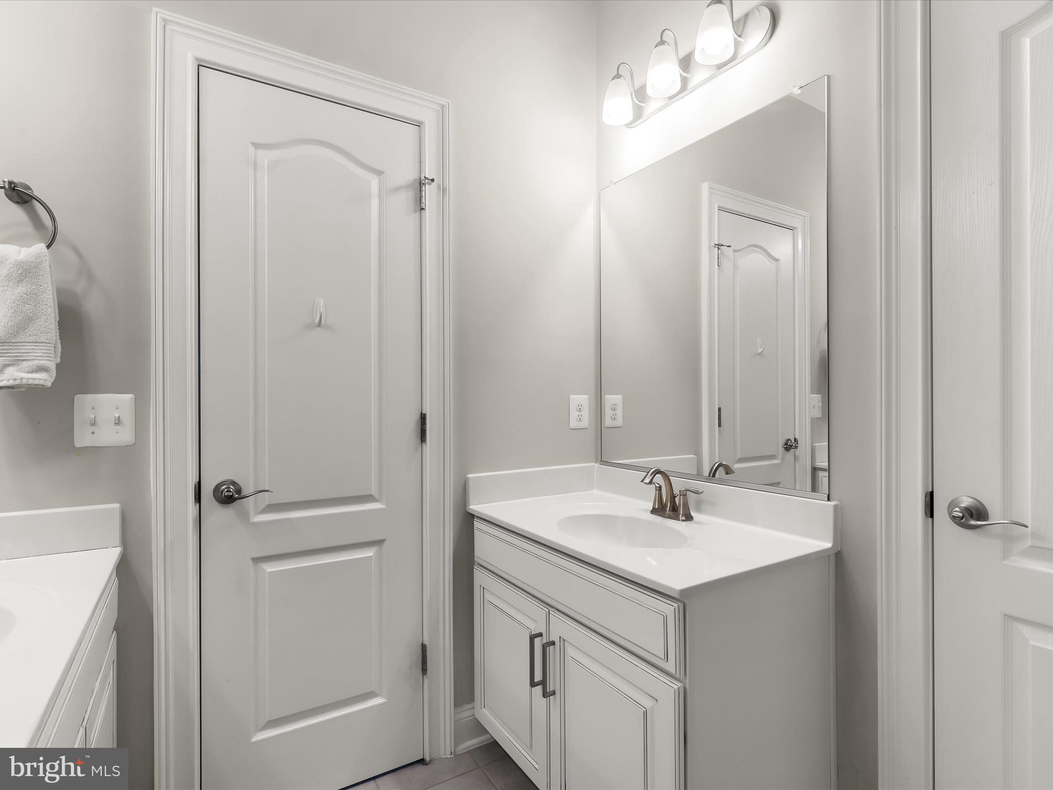 ENCLAVE AT RIVER HILL - Residential