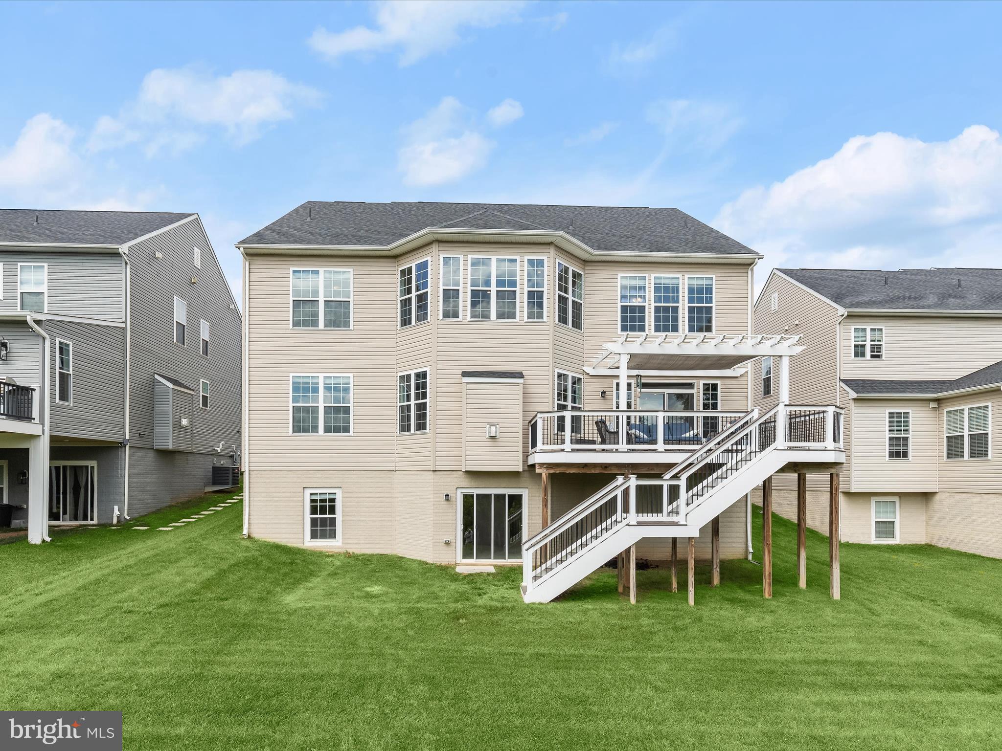 ENCLAVE AT RIVER HILL - Residential