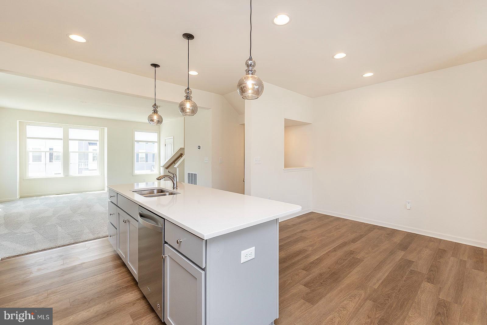 FREEDOM MANOR - Residential