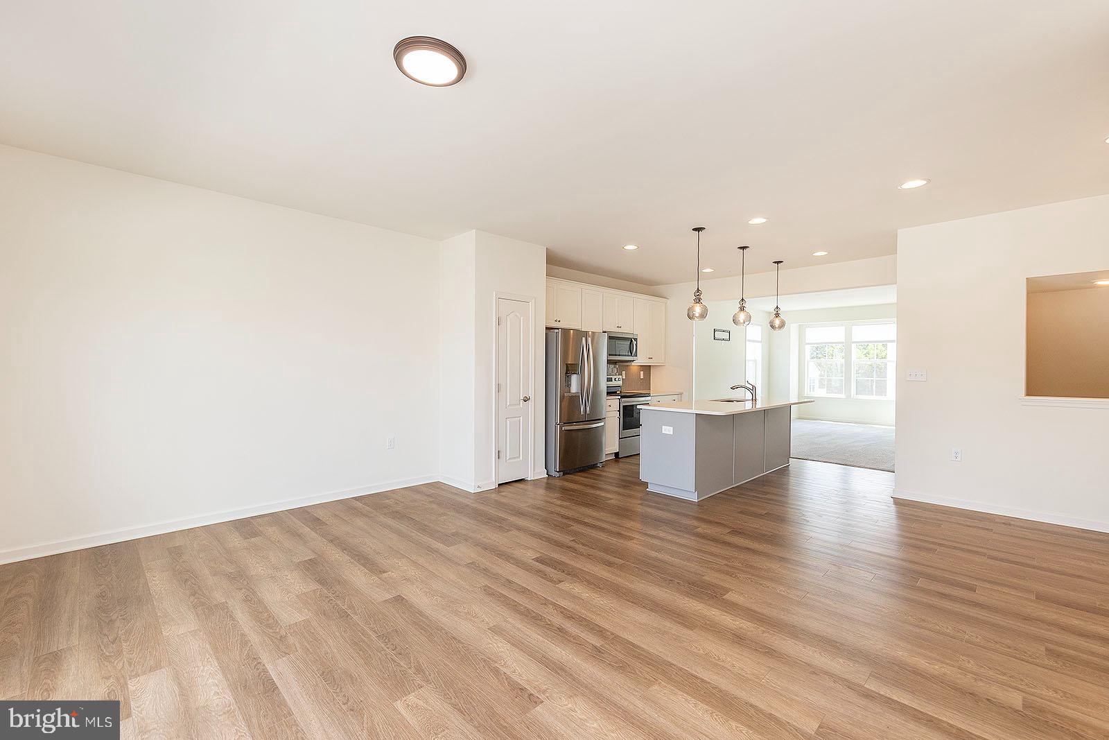 FREEDOM MANOR - Residential