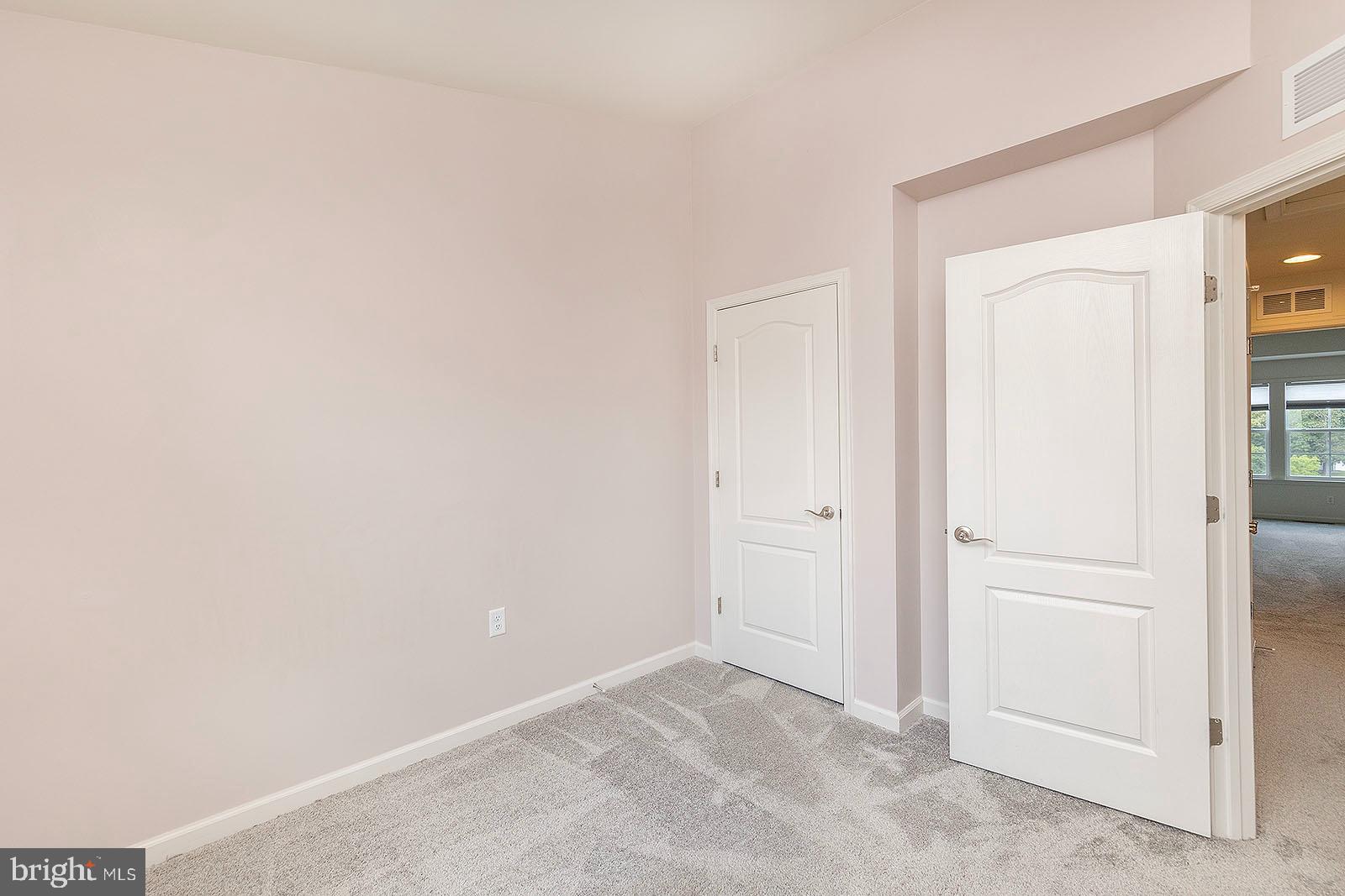 FREEDOM MANOR - Residential