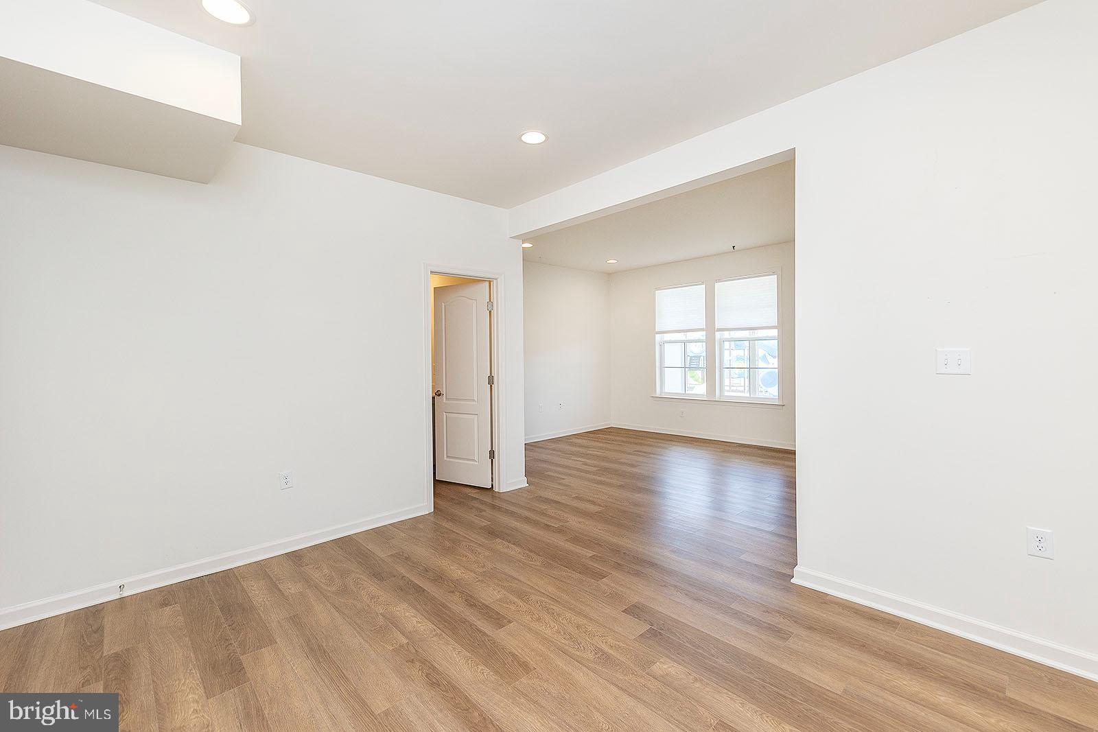 FREEDOM MANOR - Residential