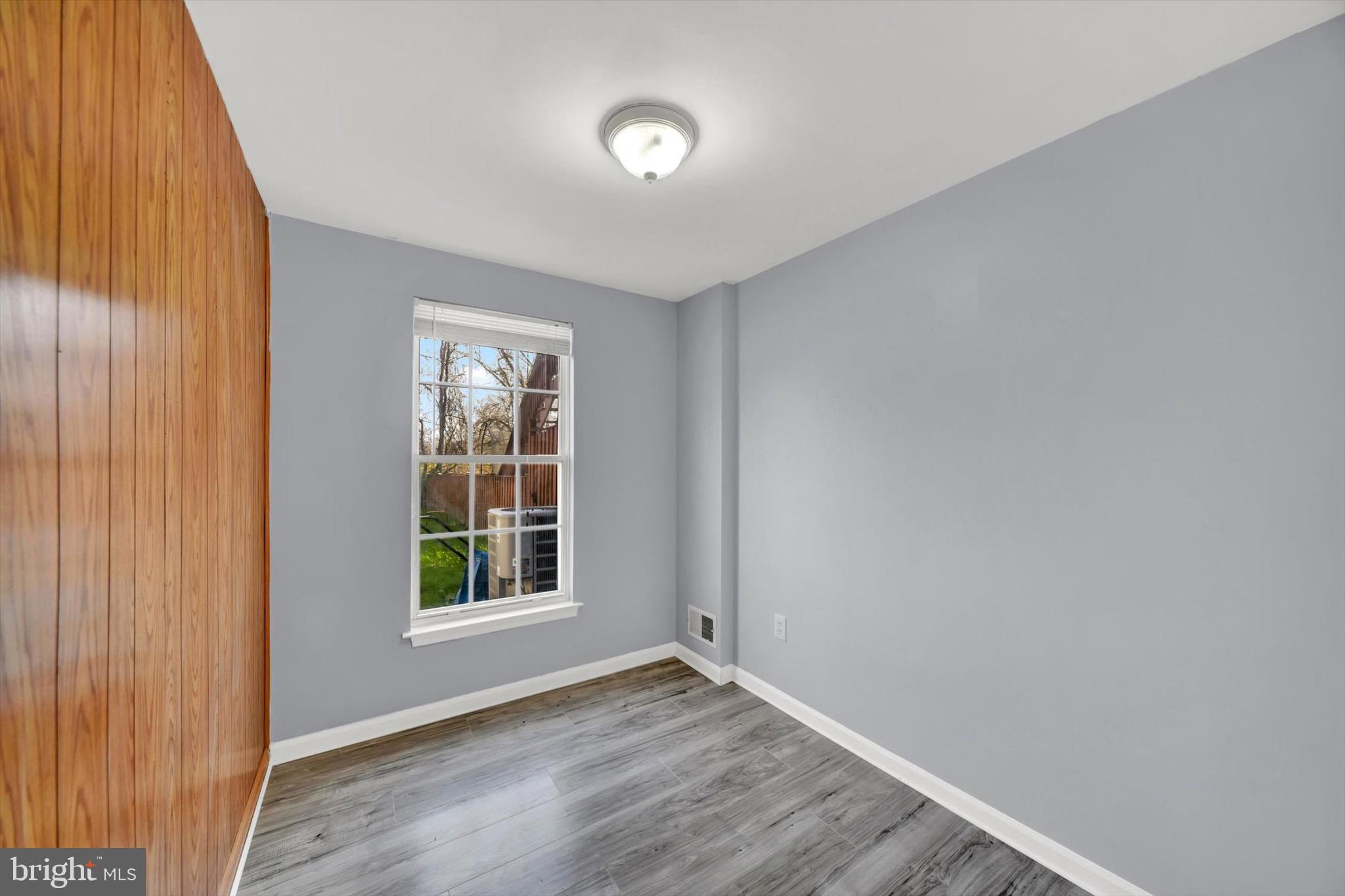 WEST SHORE - Residential Lease