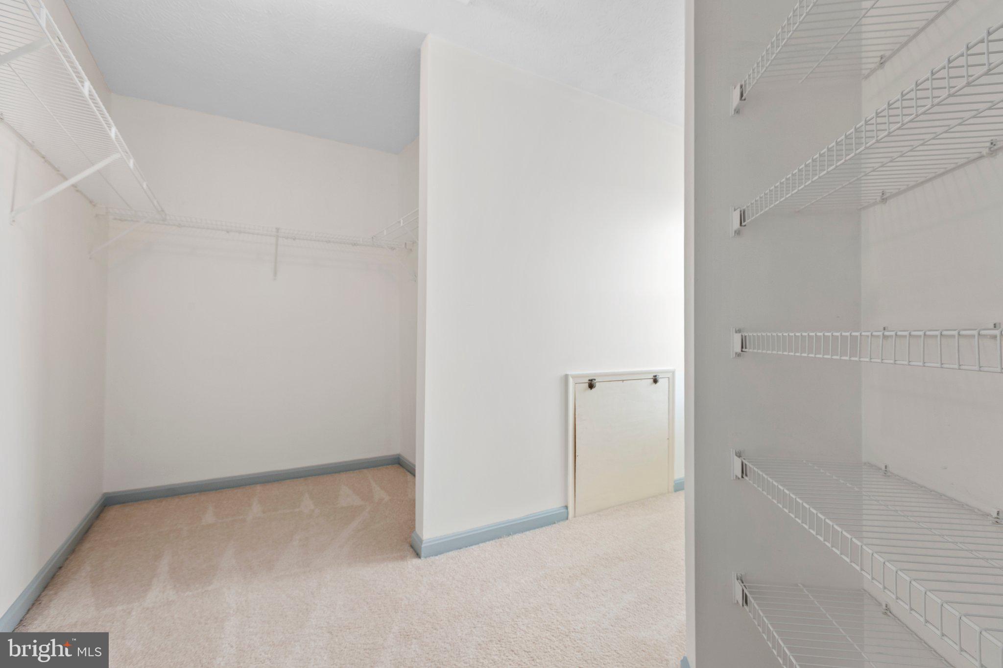 HUNTINGTON MEADOWS - Residential