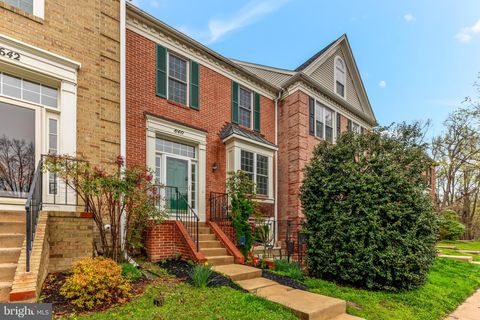 640 LAVENHAM COURT LUTHERVILLE TIMONIUM MD 21093