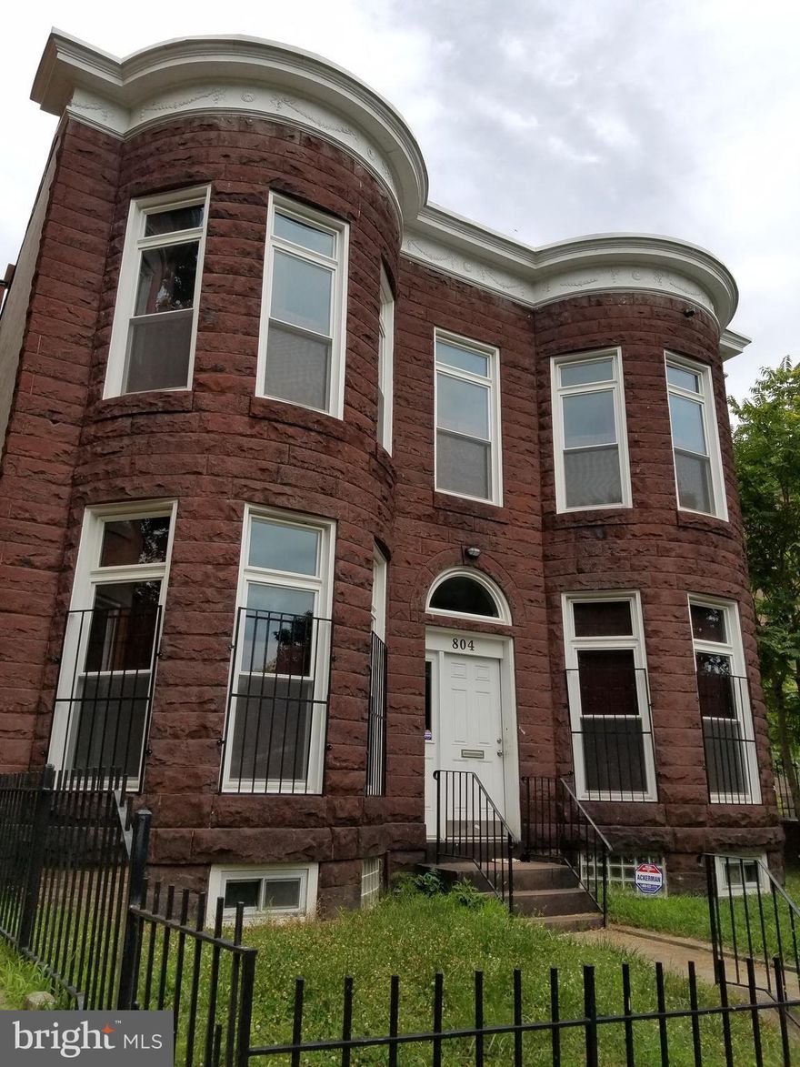MAJOR PRICE REDUCTION! THIS IS THE ONE YOU'VE BEEN WAITING FOR!! Walk to school or work from this Victorian "mini-mansion" directly across from UMMC. Modern 3-BR/2-BA 1st floor apartment has all the space & amenities you could want. Granite counters, wood floors, SS appliances, large BR's, 10' ceilings, shared patio and much, much more. $60/mo additional per tenant for all utilities (limits apply)! WELCOME HOME!!