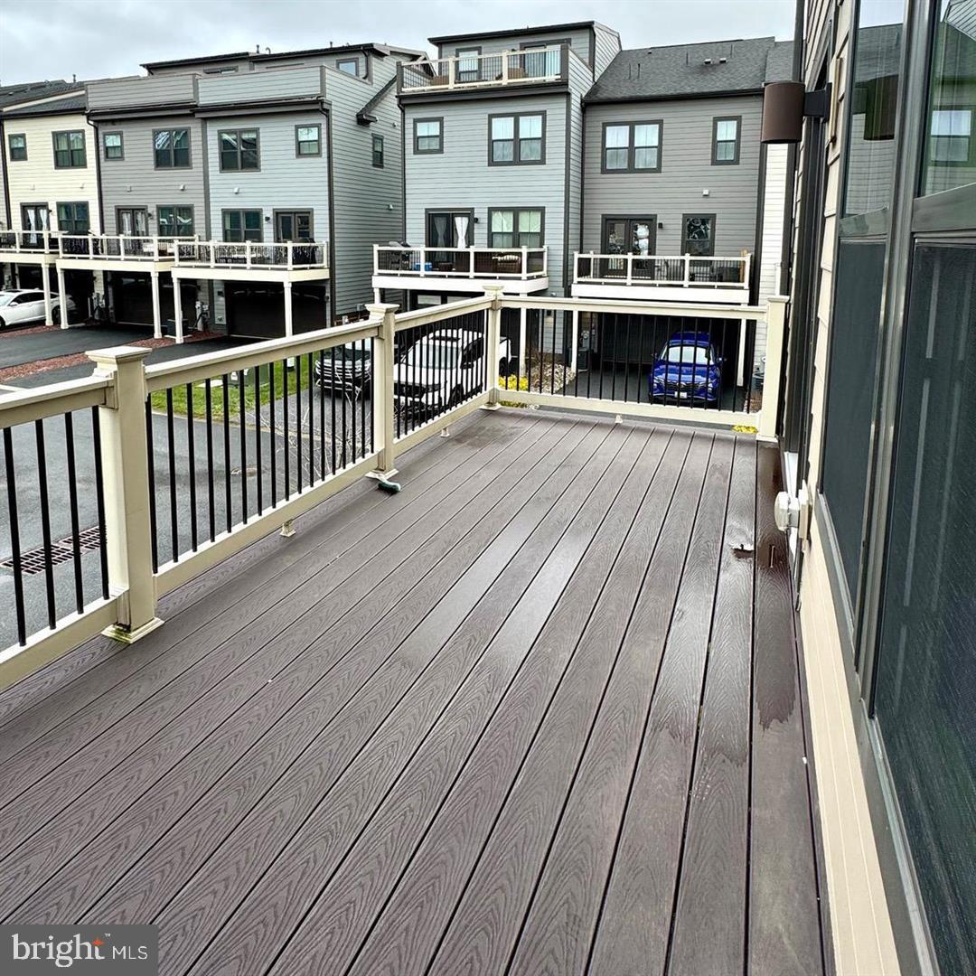 GREENLEIGH AT CROSSROADS - Residential Lease