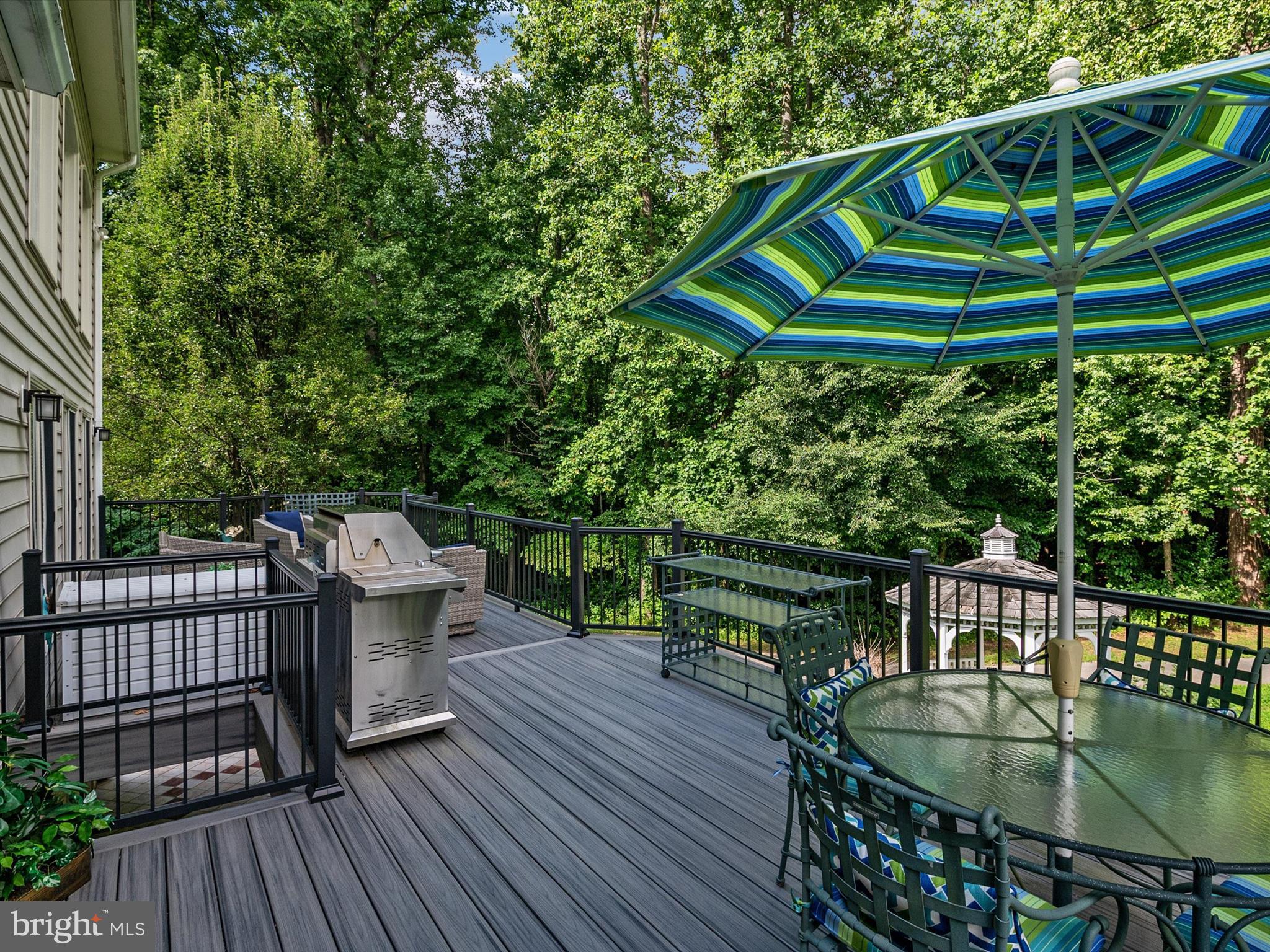 SOUTH RIVER CROSSING - Residential