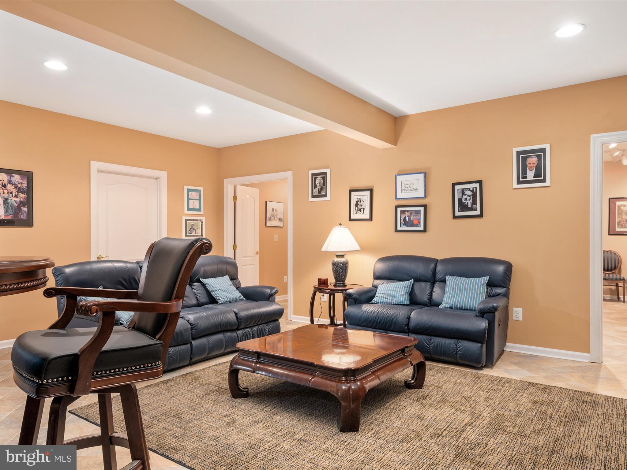 SOUTH RIVER CROSSING - Residential