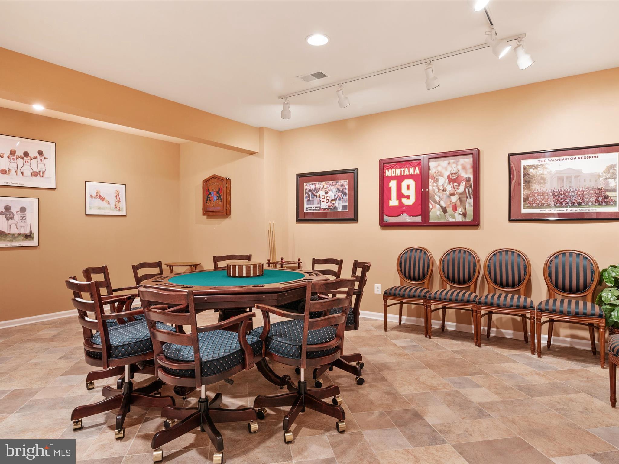 SOUTH RIVER CROSSING - Residential