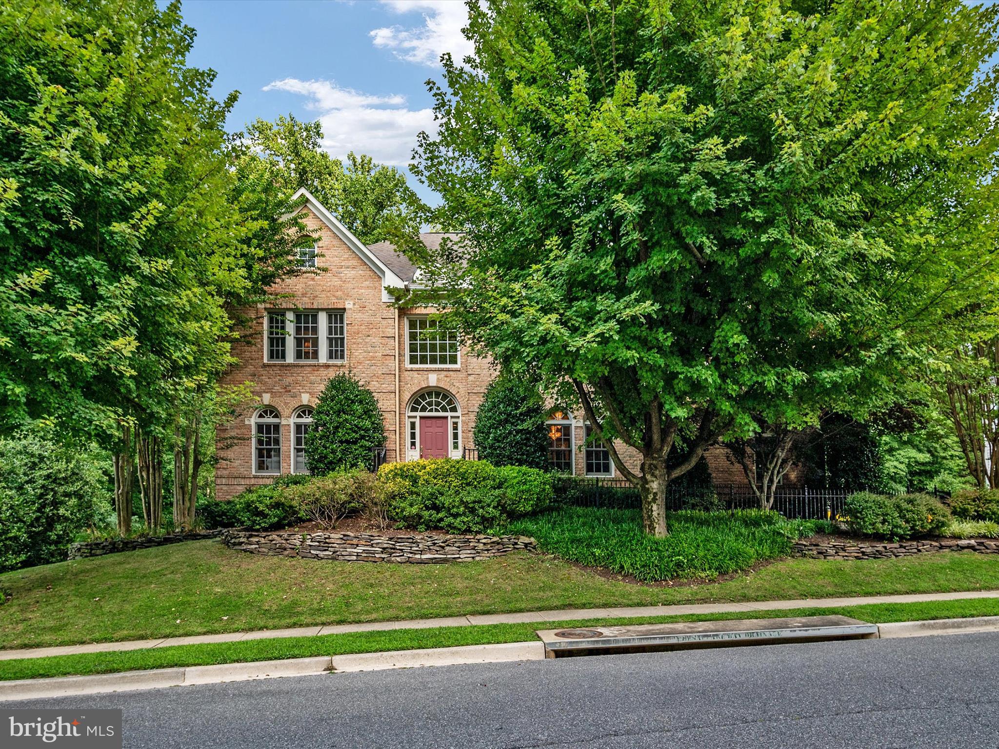 SOUTH RIVER CROSSING - Residential