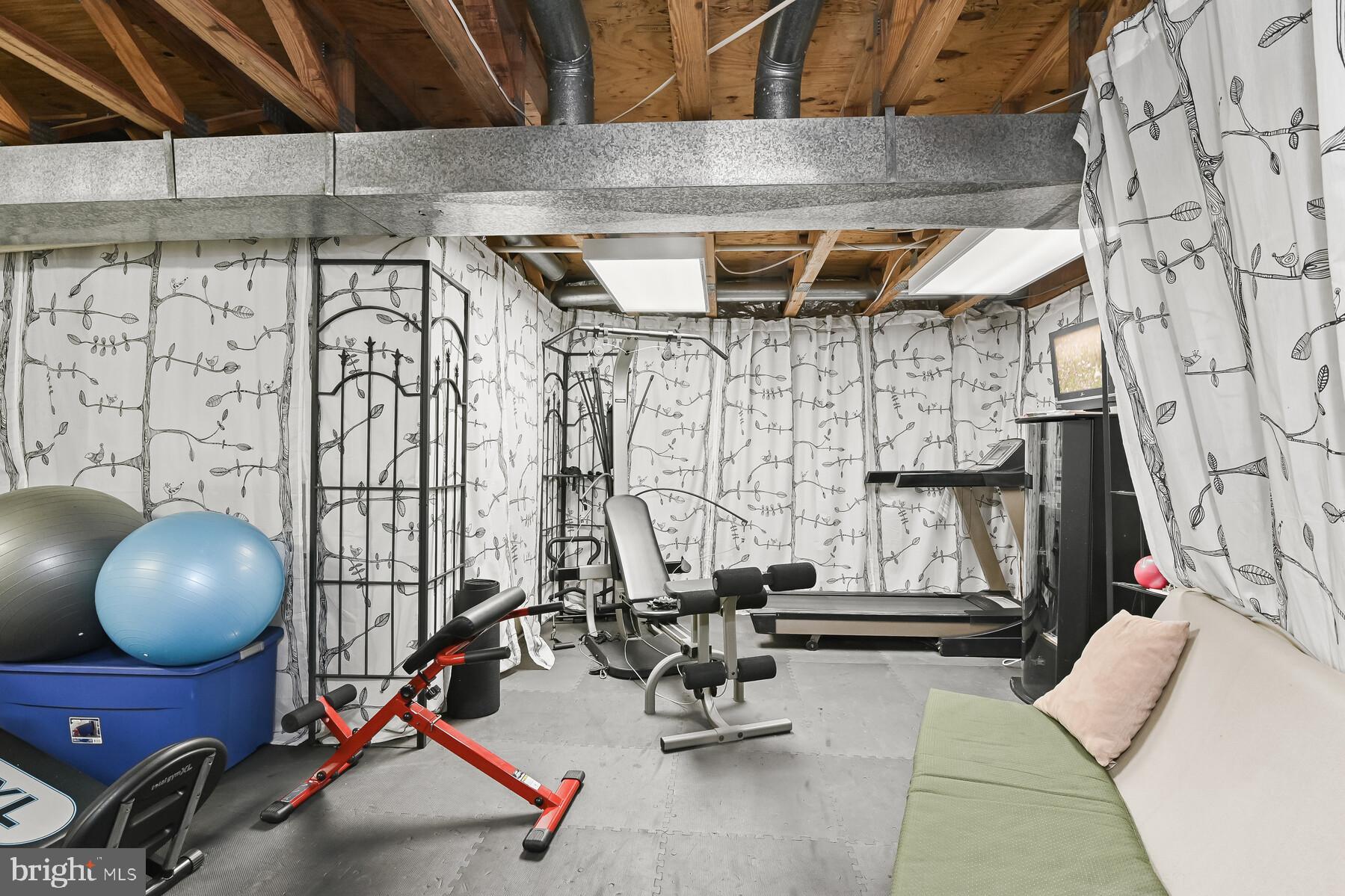 GABLE FIELD - Residential