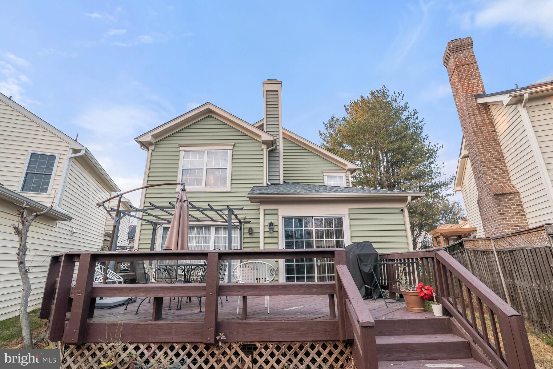 GABLE FIELD - Residential