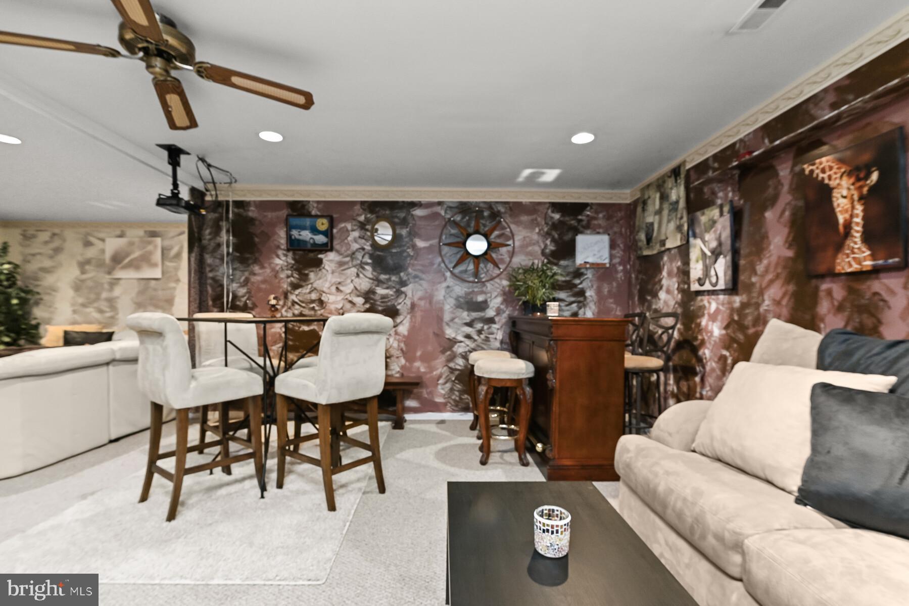 GABLE FIELD - Residential