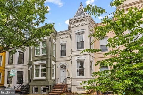 1328 35TH STREET NW WASHINGTON DC 20007