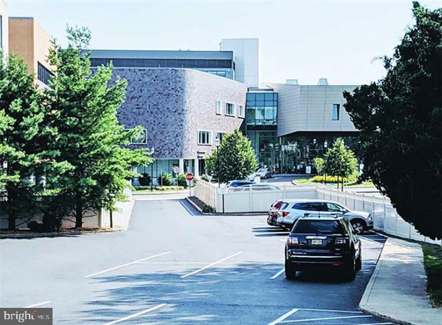 110 HARBOR LANE