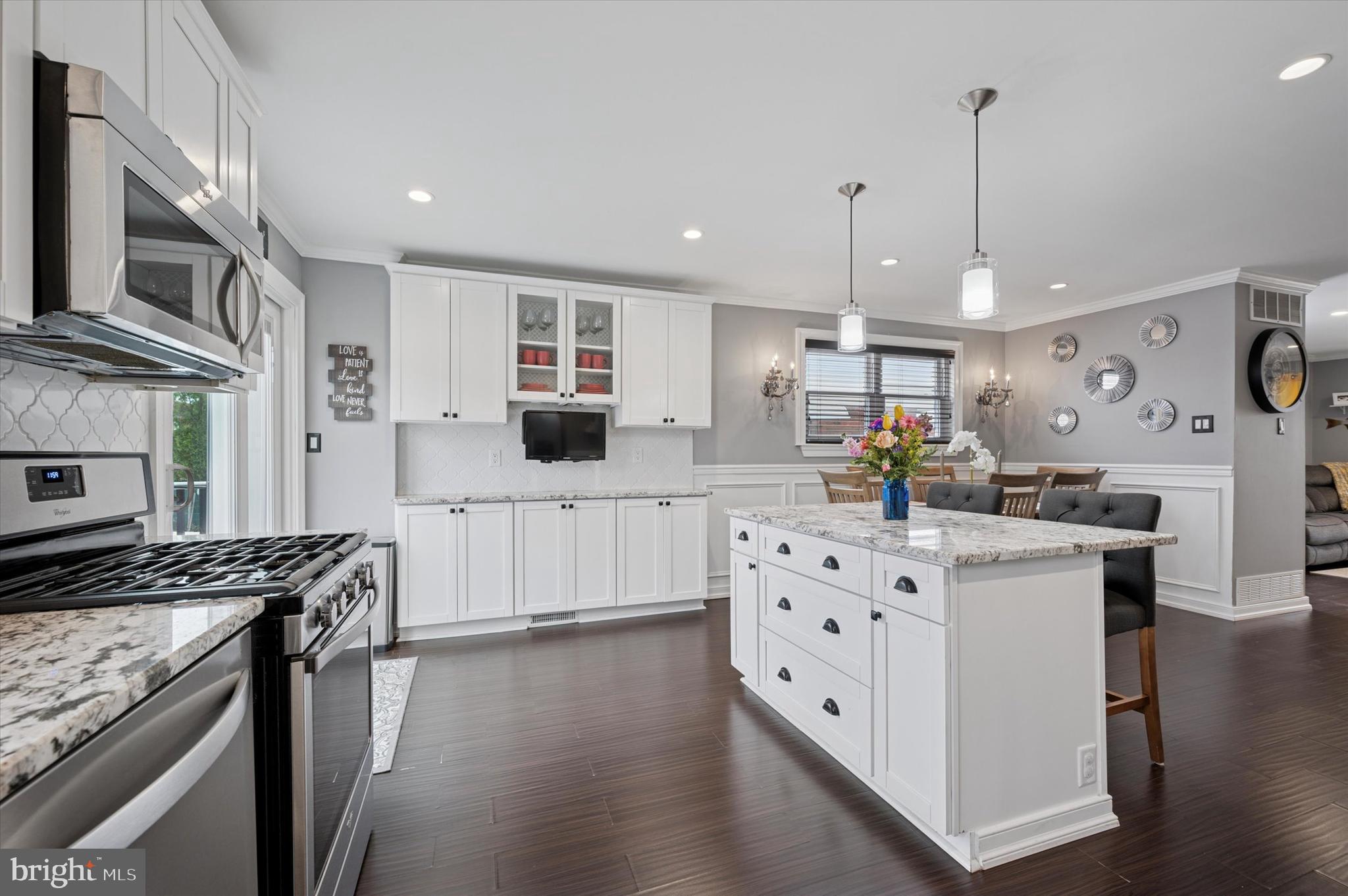 BUSTLETON - Residential