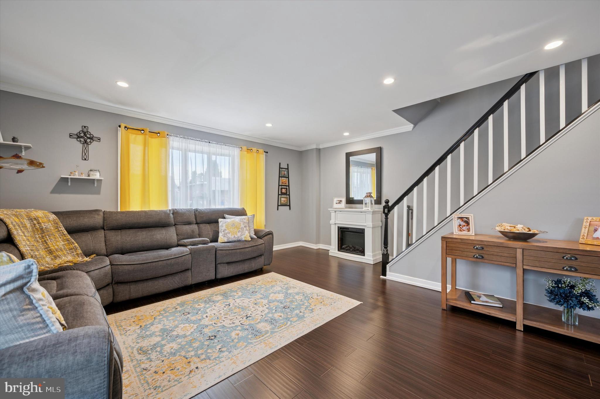 BUSTLETON - Residential