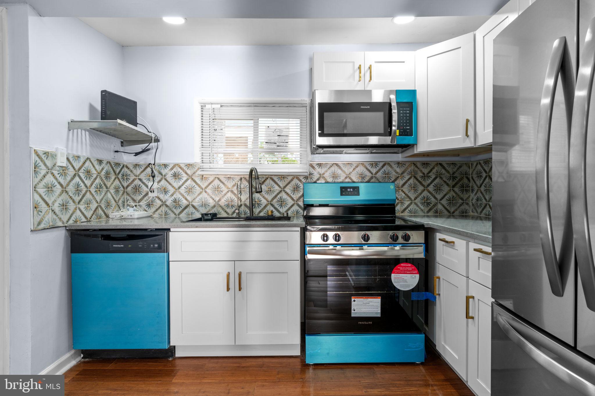 KENSINGTON - Residential