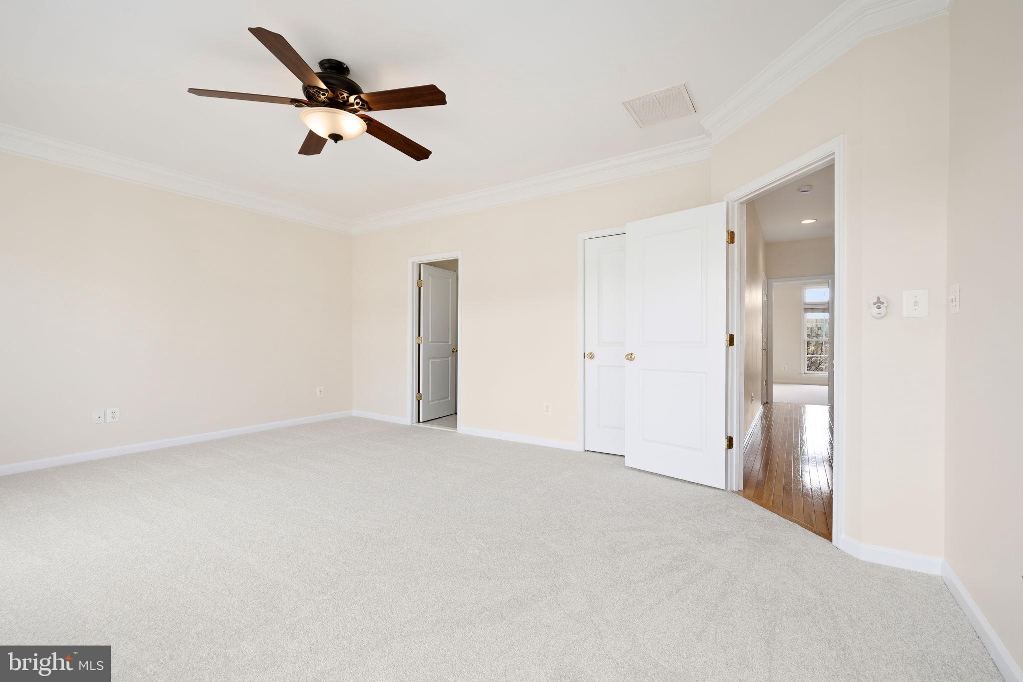 BELMONT TOWN CENTER - Residential