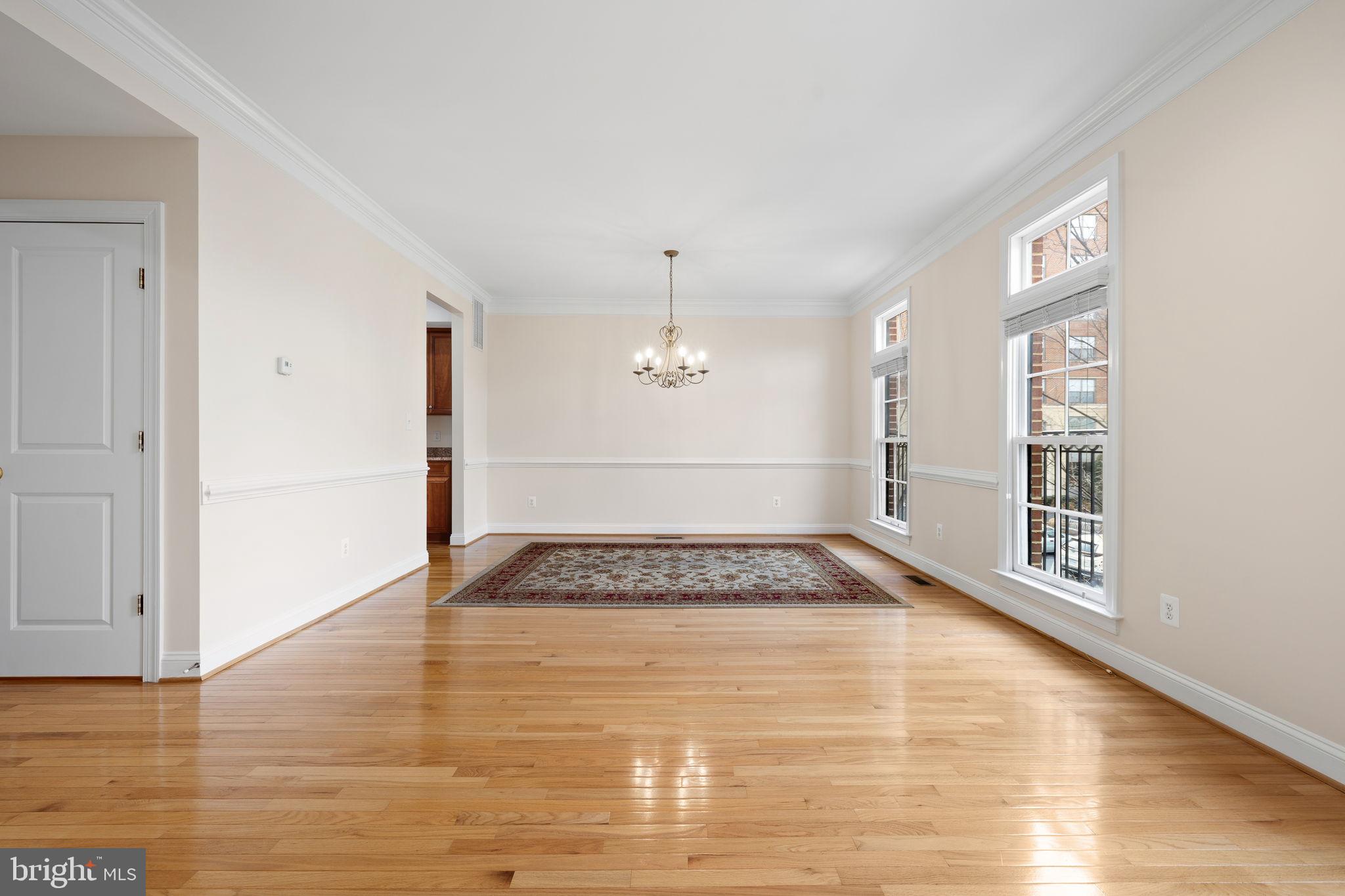 BELMONT TOWN CENTER - Residential