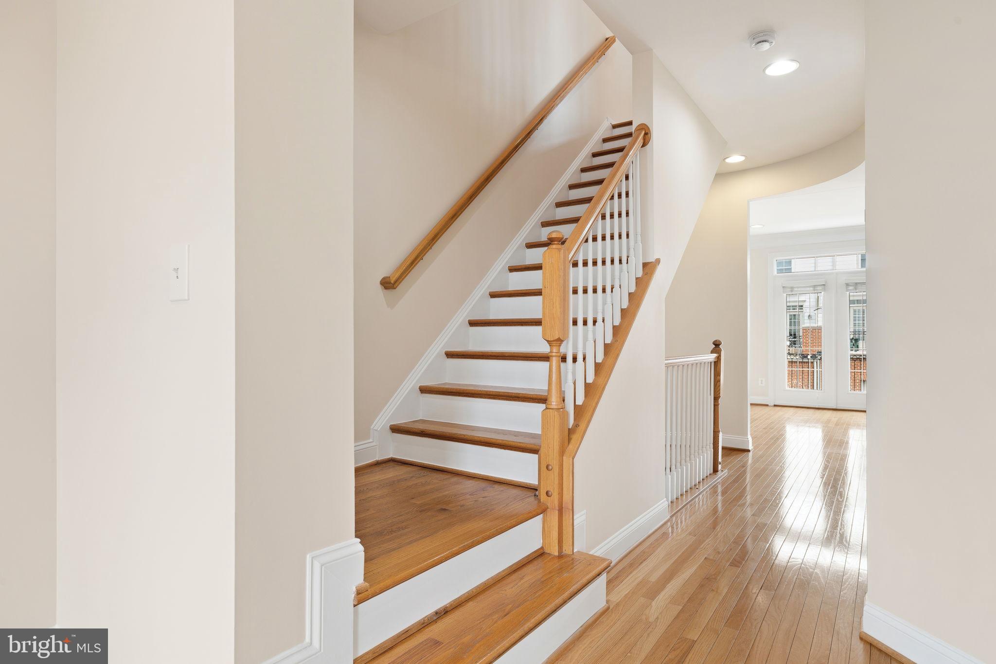 BELMONT TOWN CENTER - Residential