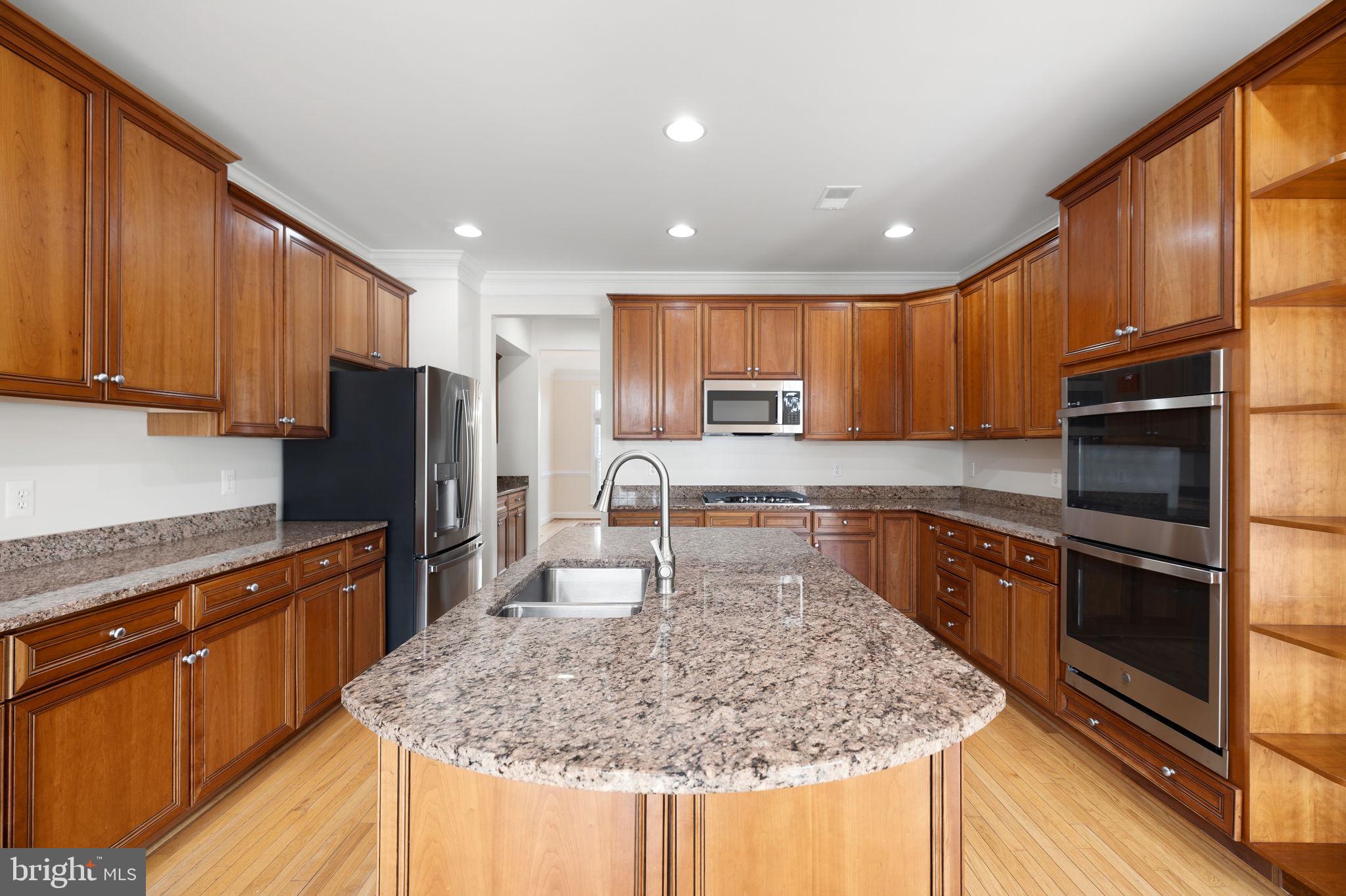 BELMONT TOWN CENTER - Residential