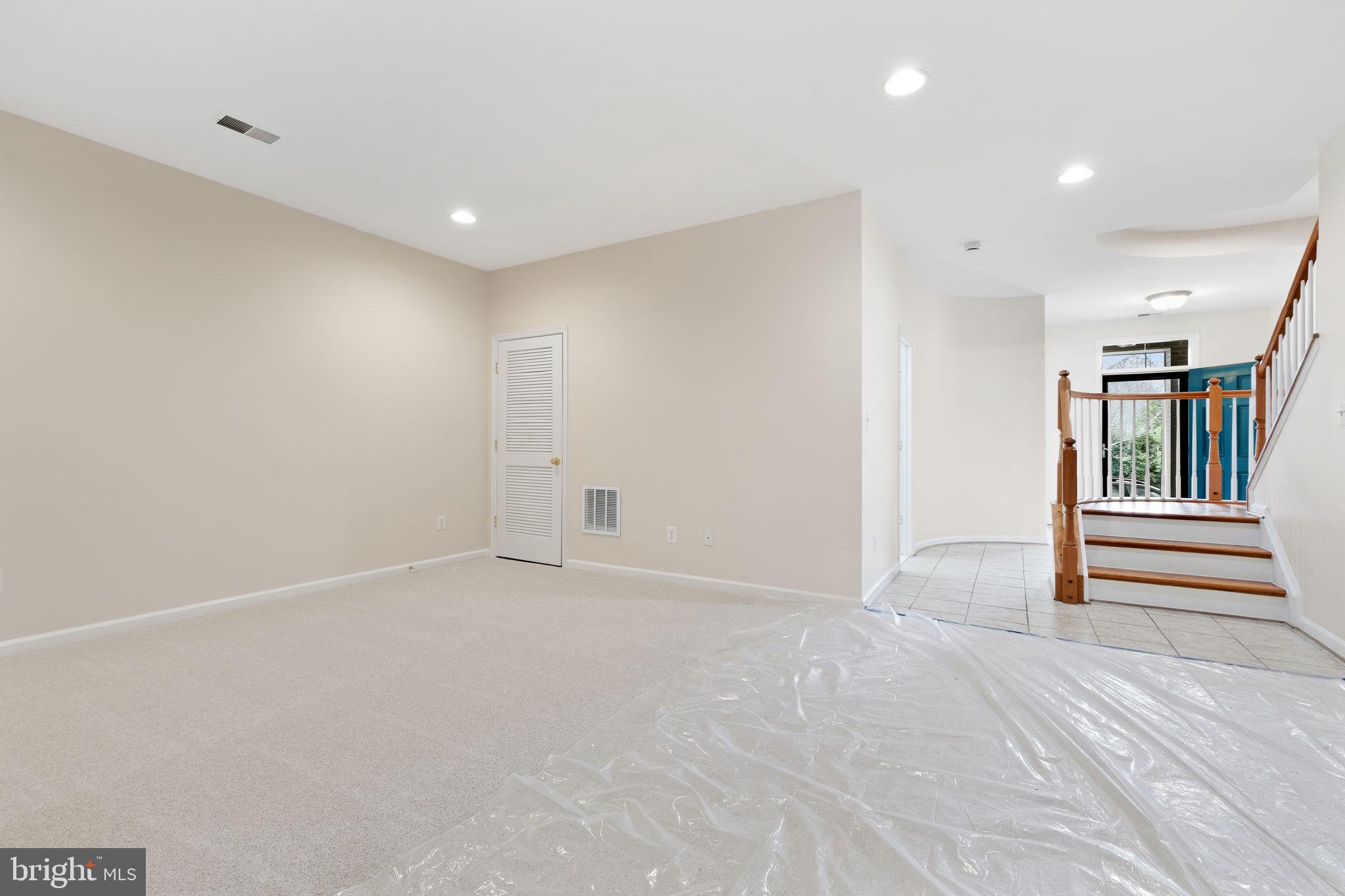 BELMONT TOWN CENTER - Residential