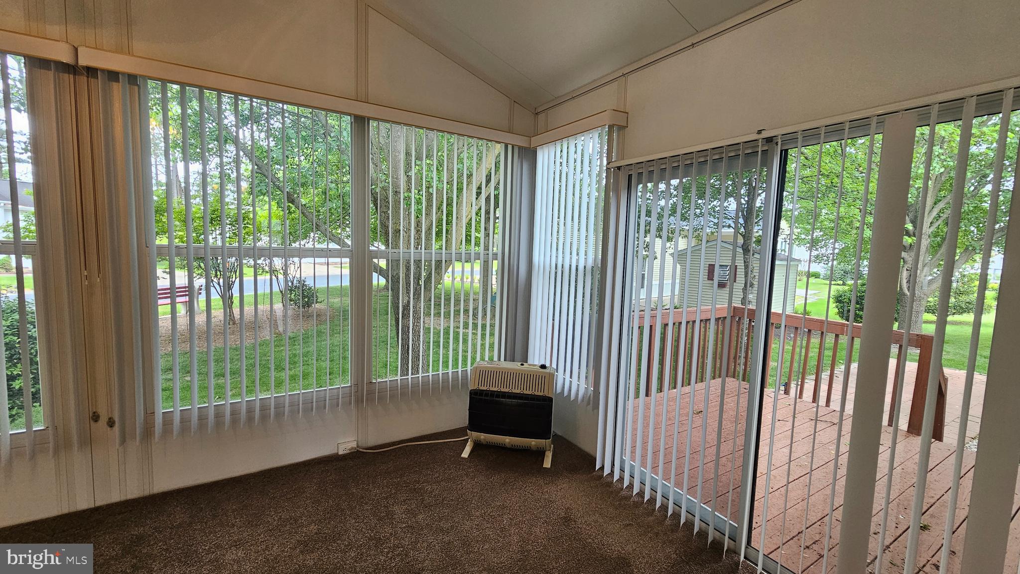HYDE PARK - Residential