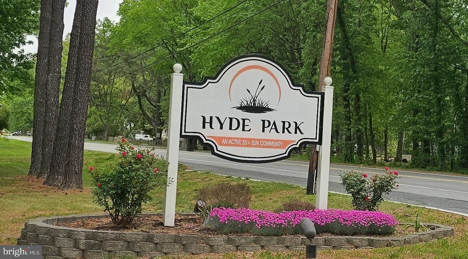 HYDE PARK - Residential