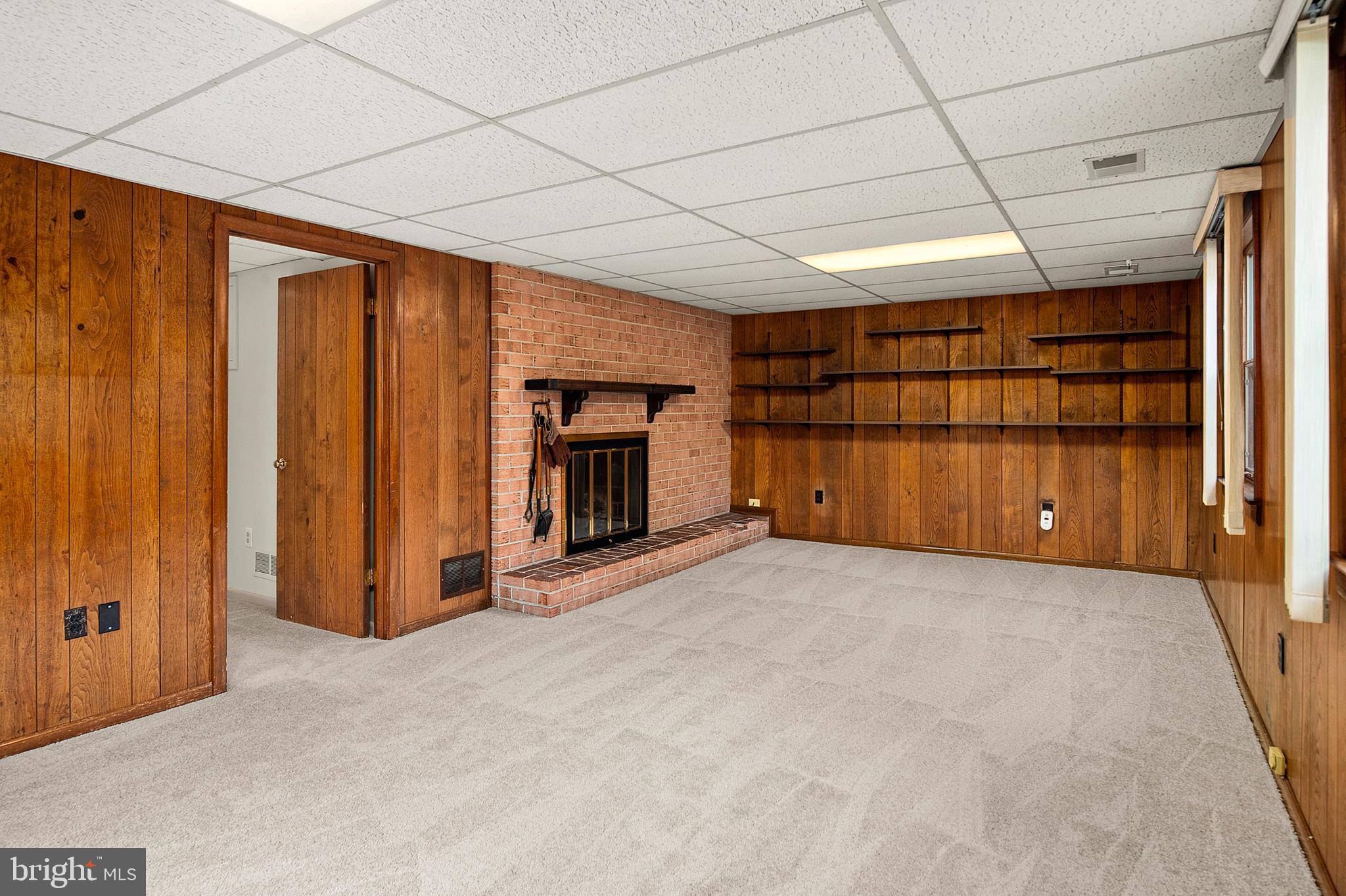 CALVERTON - Residential