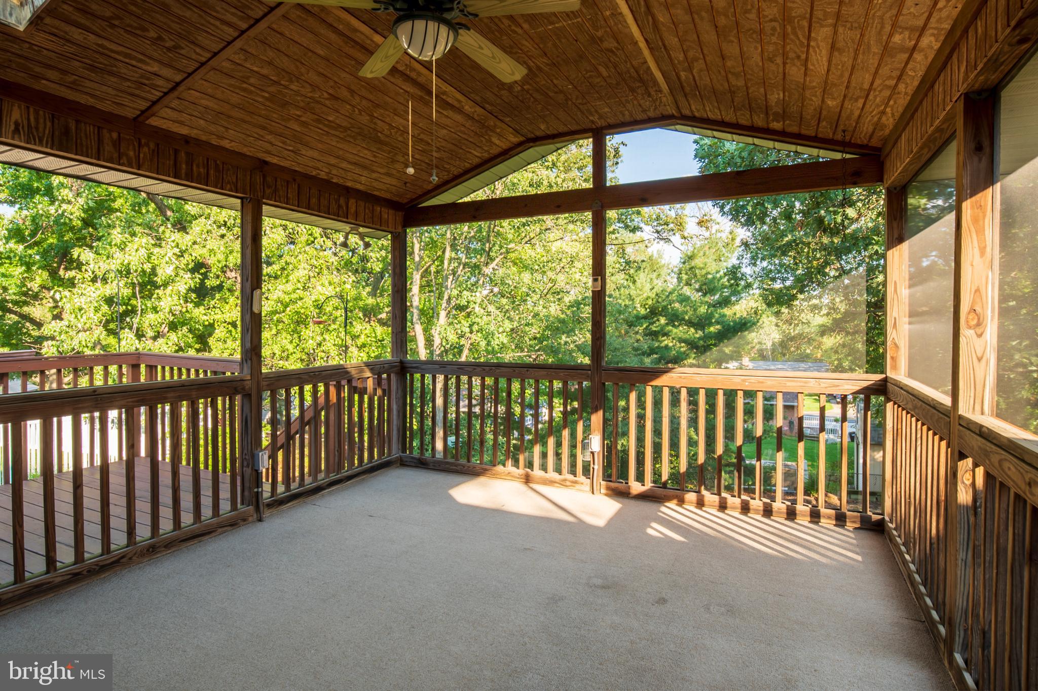 CALVERTON - Residential