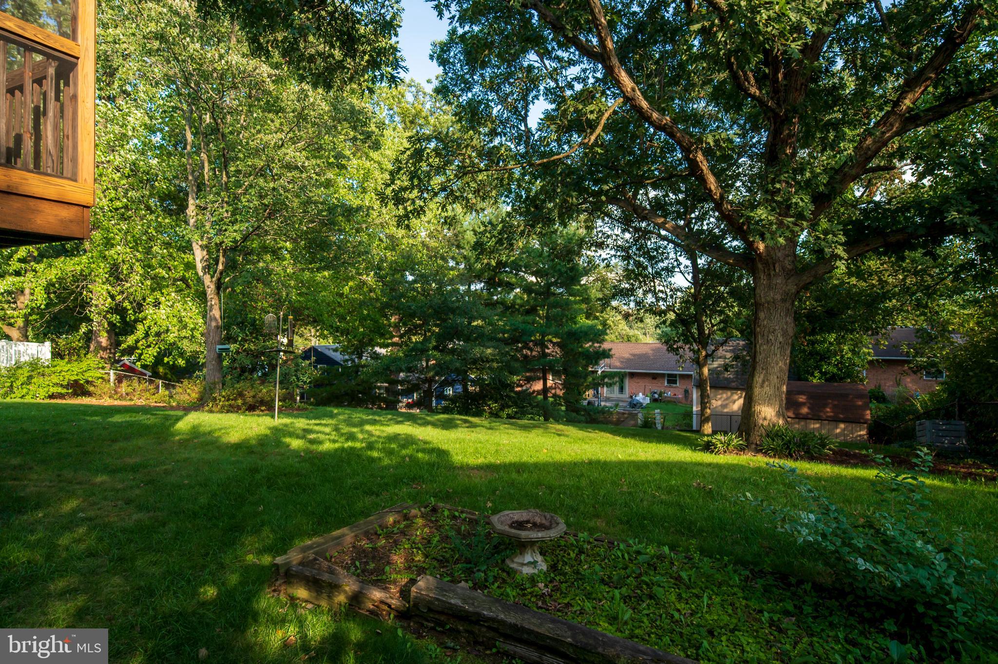 CALVERTON - Residential