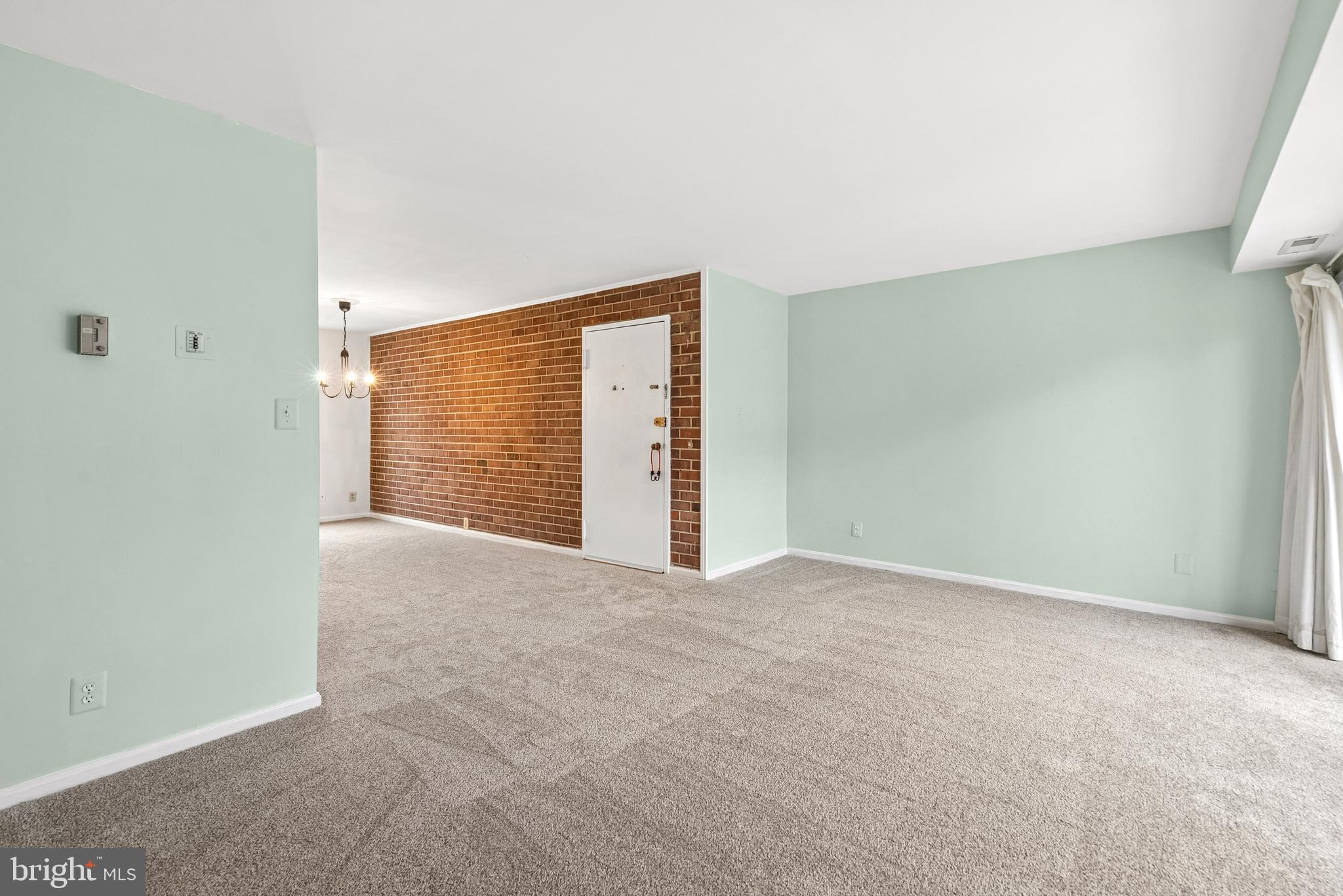 WESTCHESTER PARK - Residential