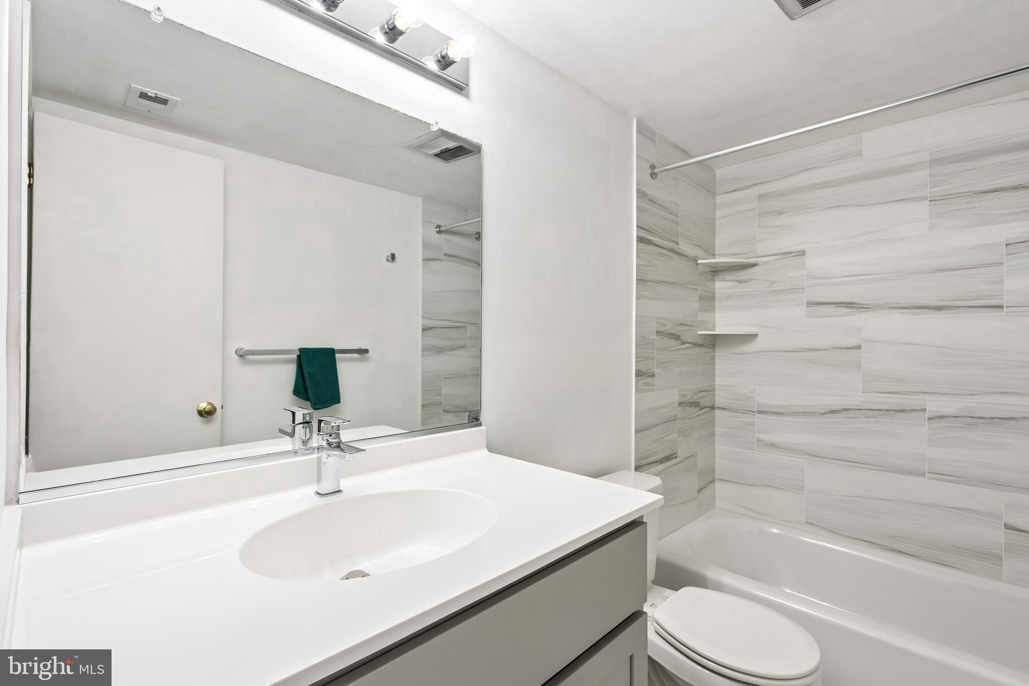 WESTCHESTER PARK - Residential