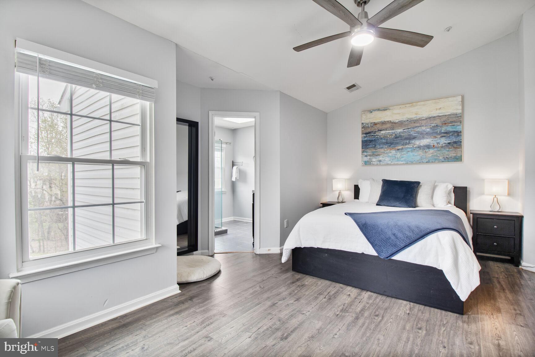 RIDGE COMMONS - Residential